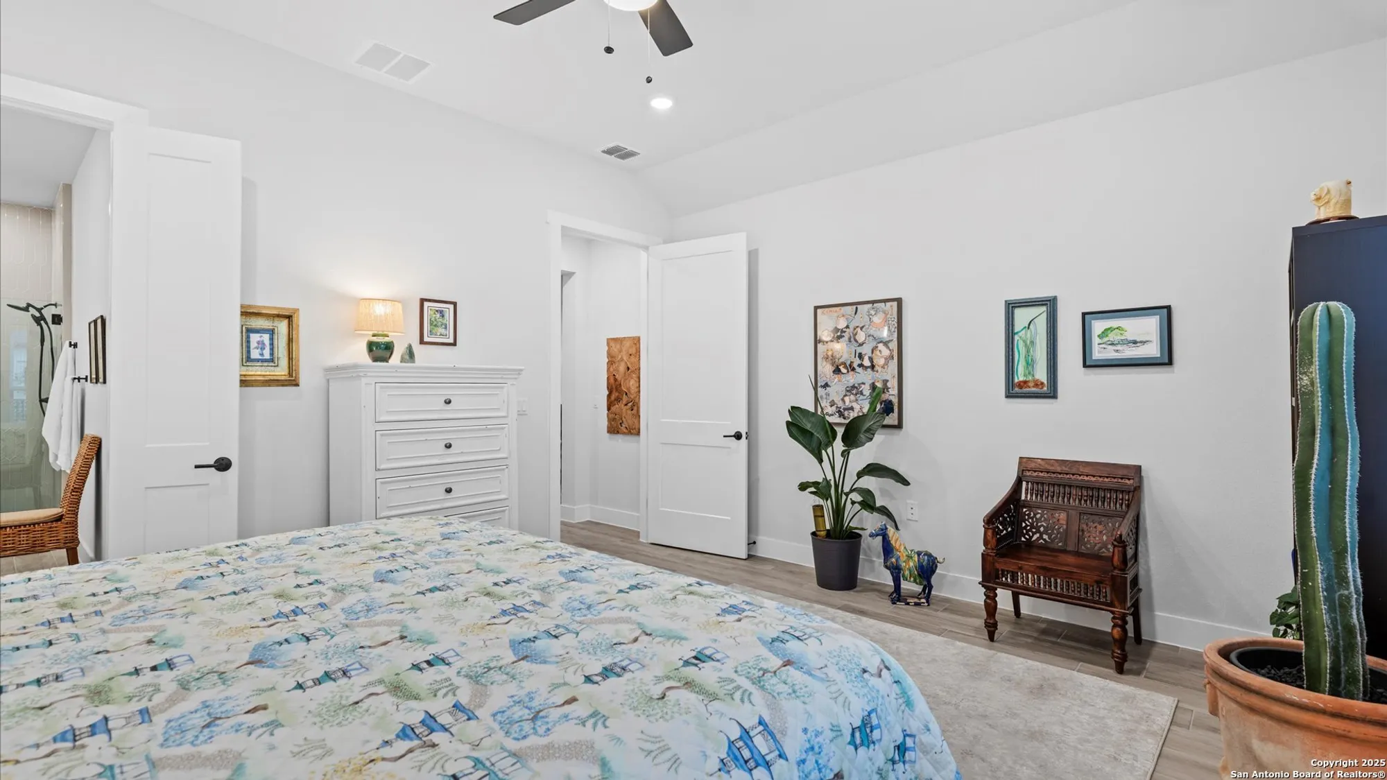 Property Slideshow image 21 of 31 | 1355 dancing oak ln, San Marcos, TX, 78666