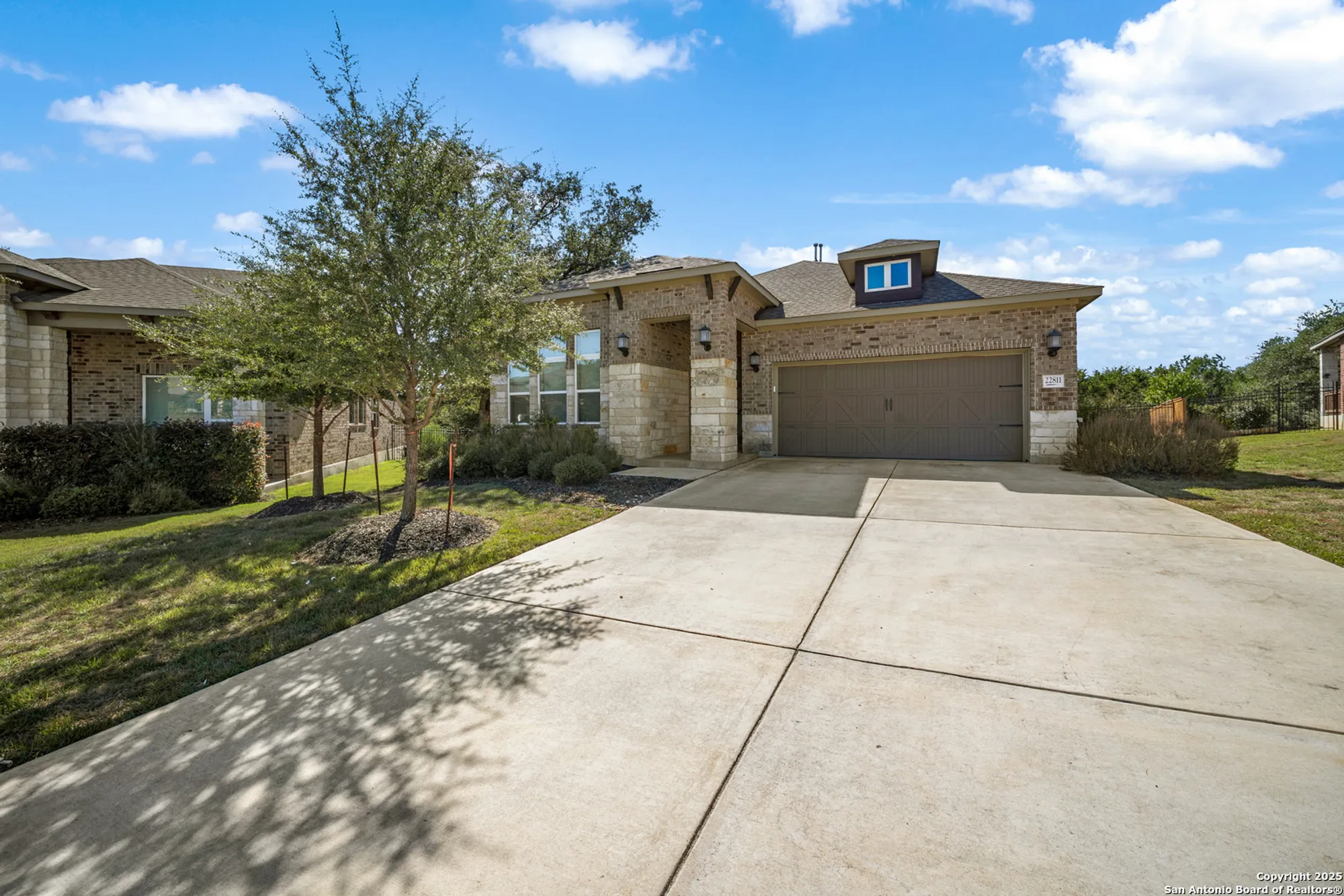 Property Slideshow image 3 of 34 | 22811 grande vis, San Antonio, TX, 78261