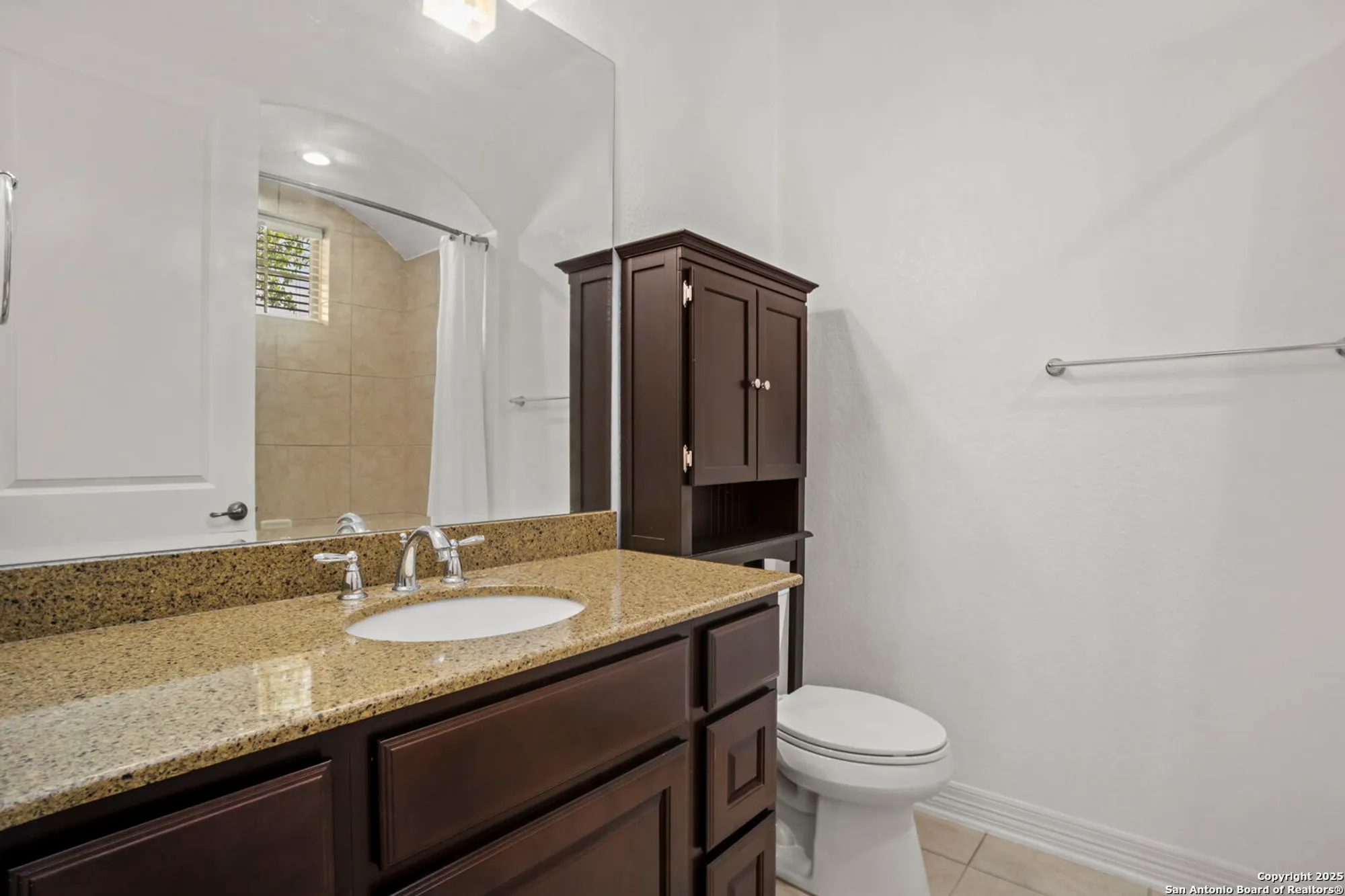 Property Slideshow image 22 of 39 | 22450 viajes, San Antonio, TX, 78261