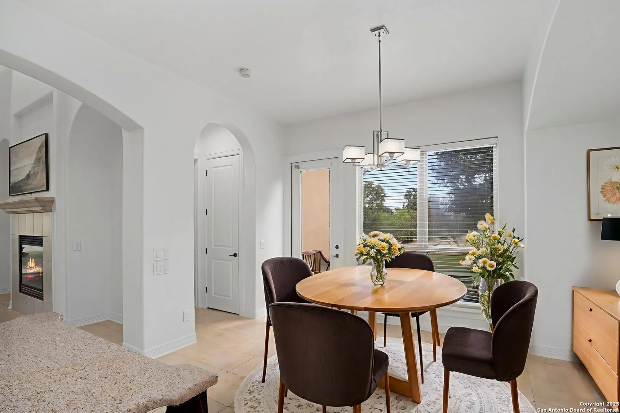 Property Slideshow image 12 of 39 | 22450 viajes, San Antonio, TX, 78261