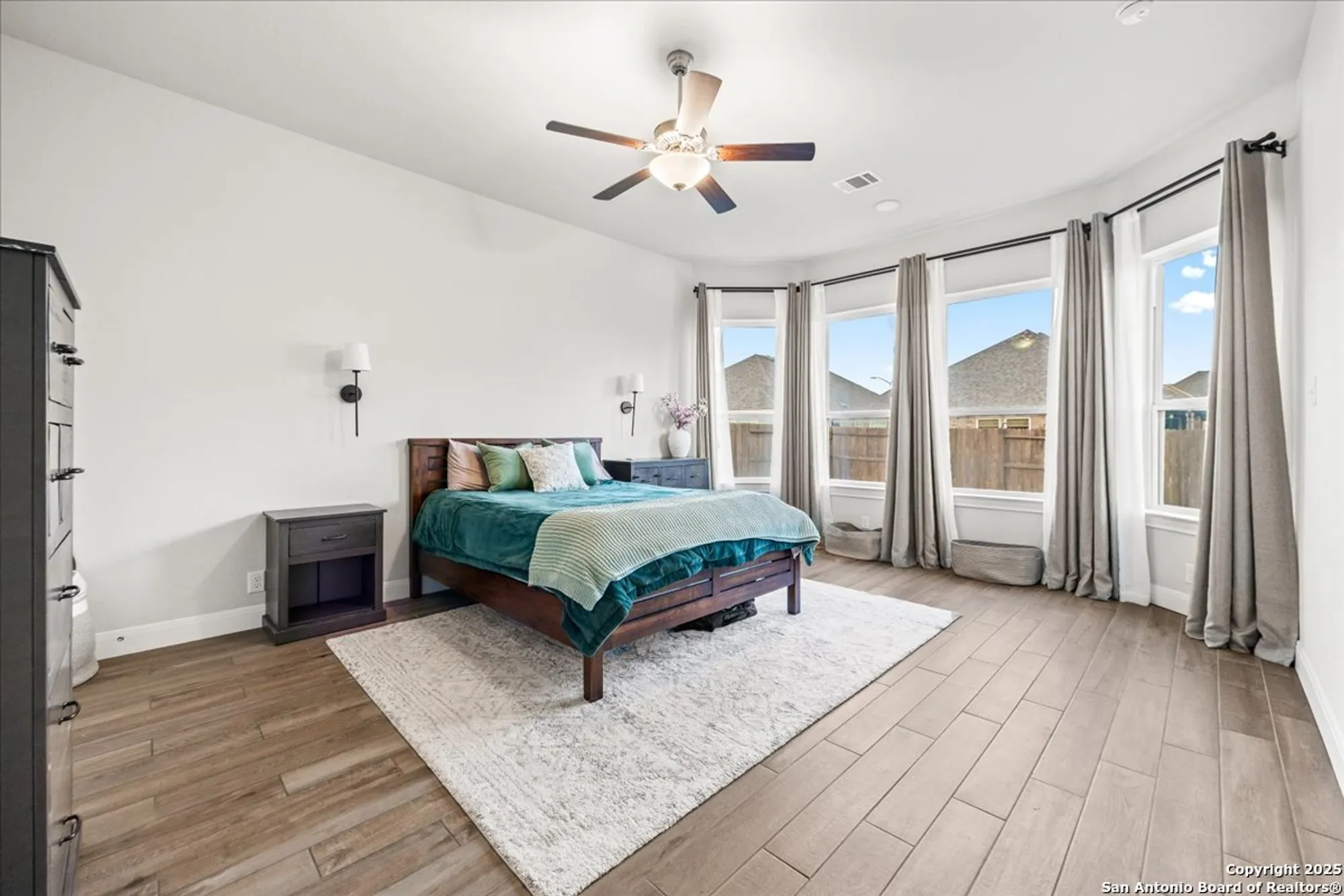 Property Slideshow image 18 of 42 | 2238 hoja ave, New Braunfels, TX, 78132