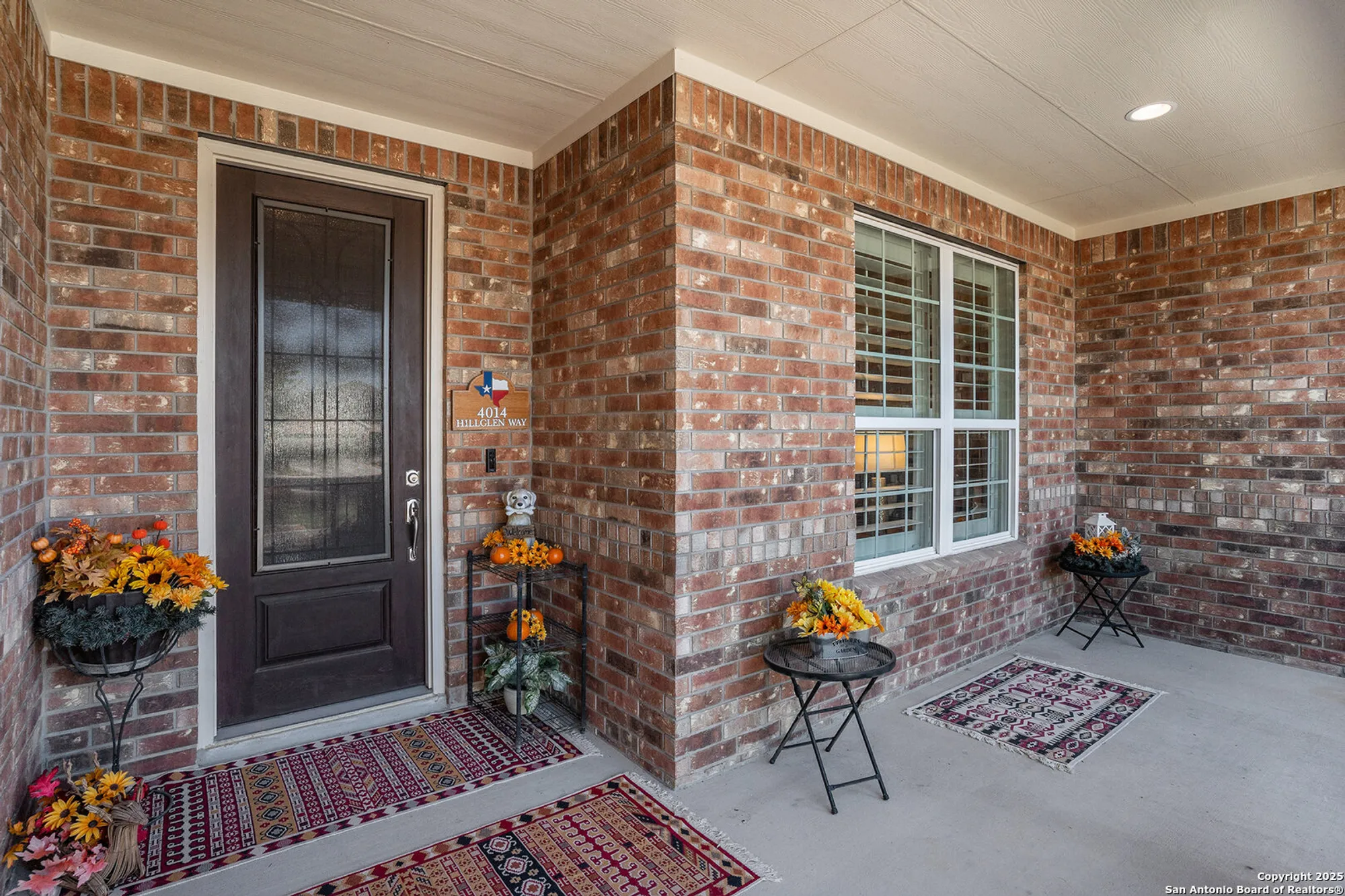 Property Slideshow image 4 of 34 | 4014 hillglen way, San Antonio, TX, 78253