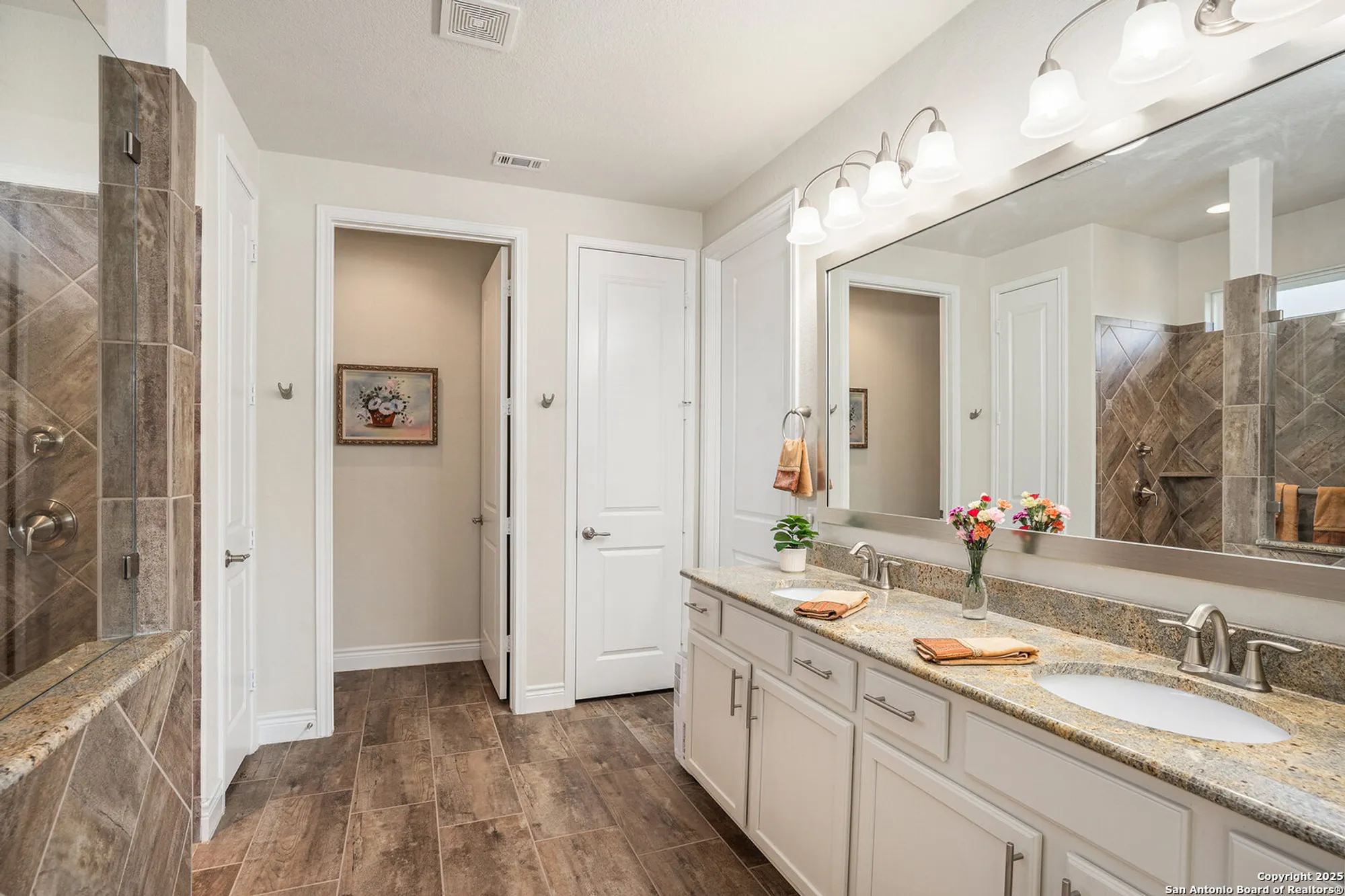 Property Slideshow image 25 of 34 | 4014 hillglen way, San Antonio, TX, 78253