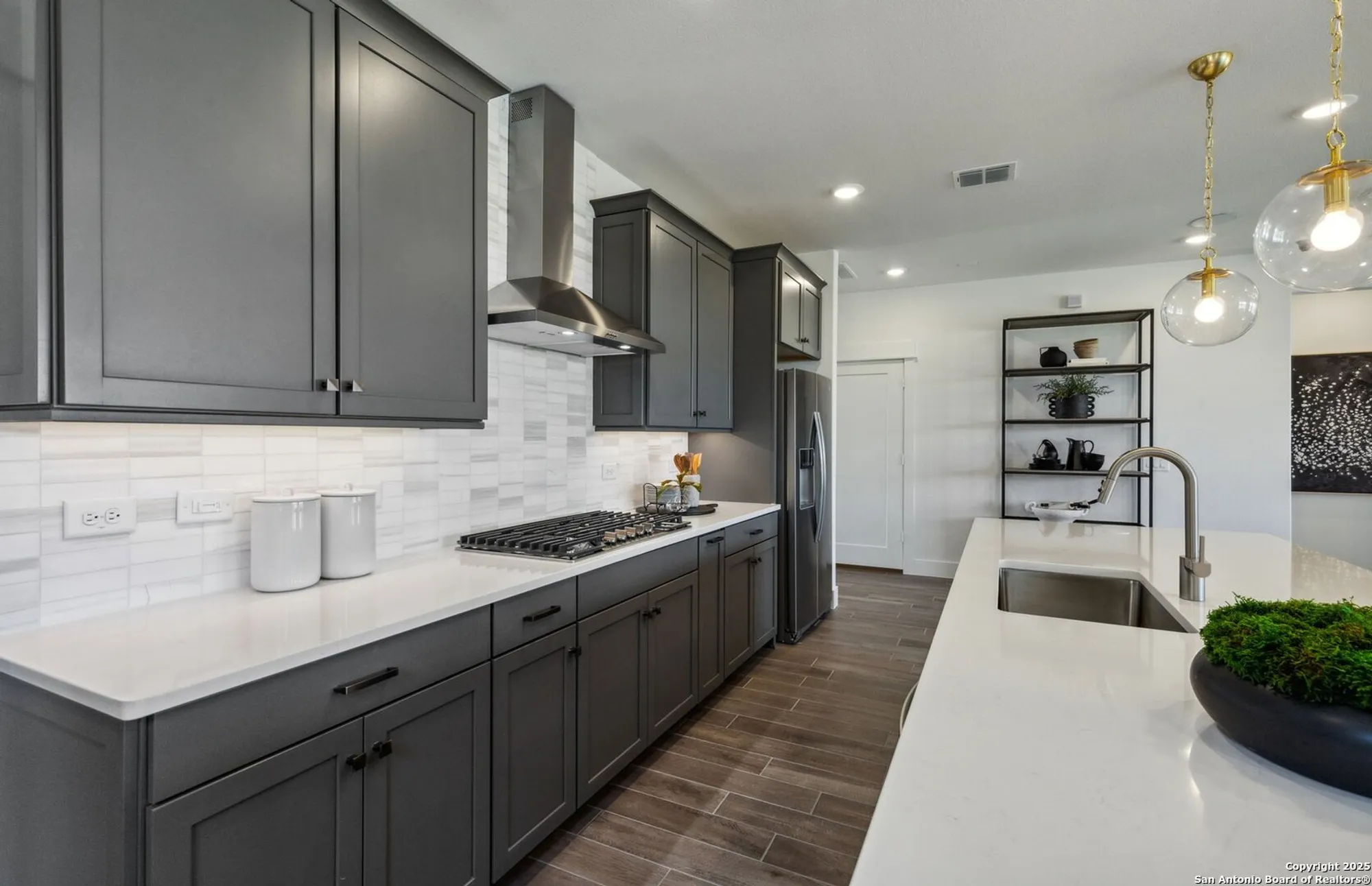 Property Slideshow image 8 of 16 | 625 dayflower ln, New Braunfels, TX, 78132