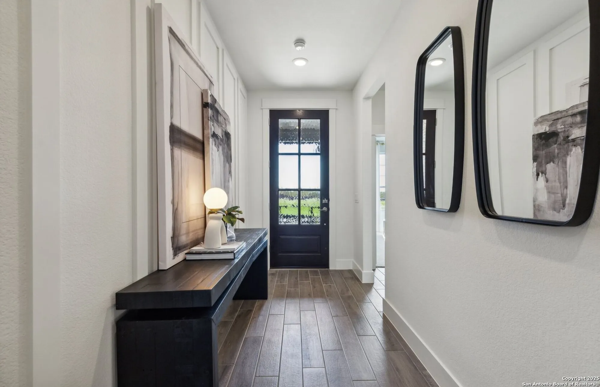 Property Slideshow image 11 of 16 | 625 dayflower ln, New Braunfels, TX, 78132