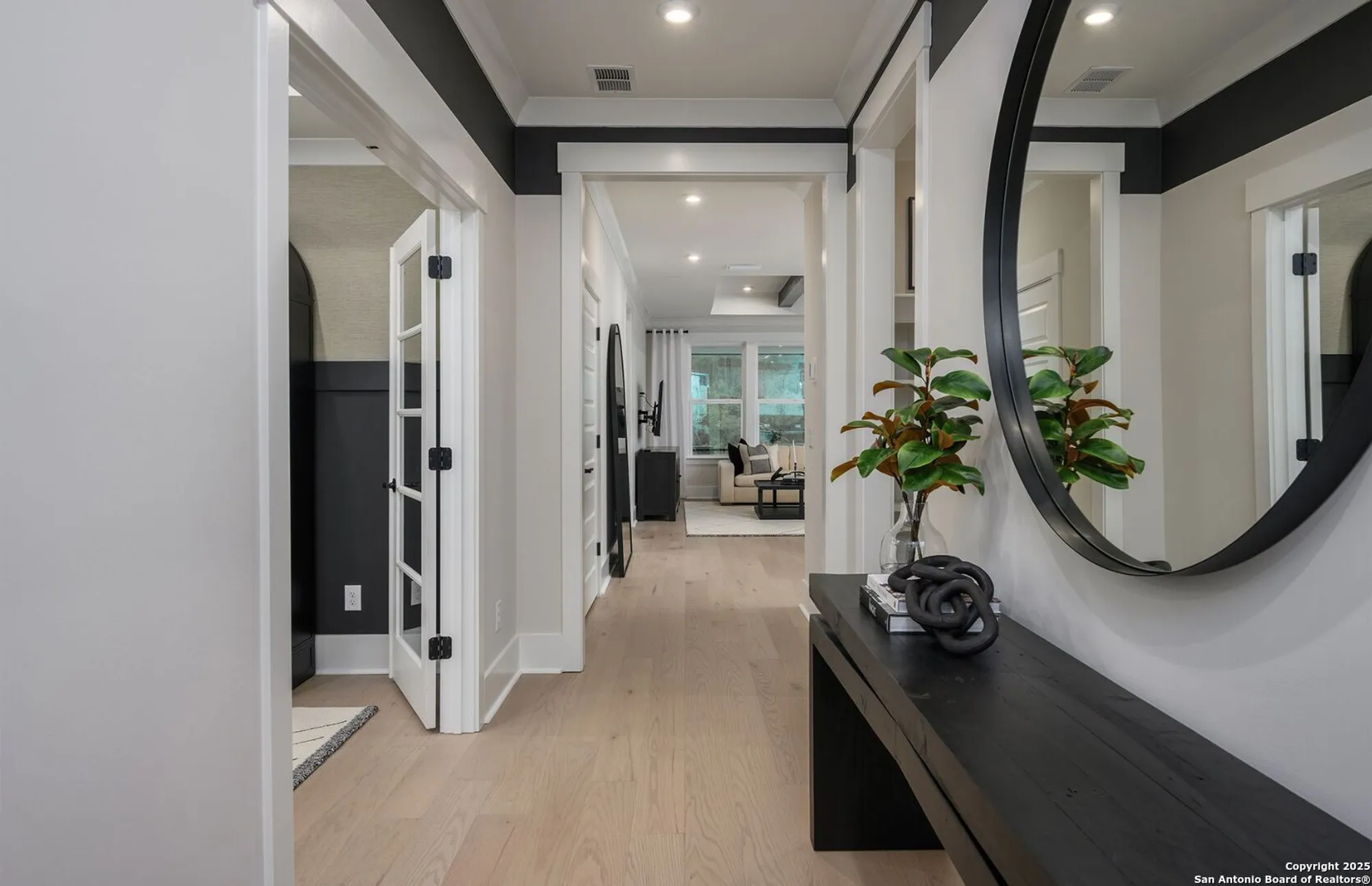 Property Slideshow image 12 of 16 | 625 dayflower ln, New Braunfels, TX, 78132