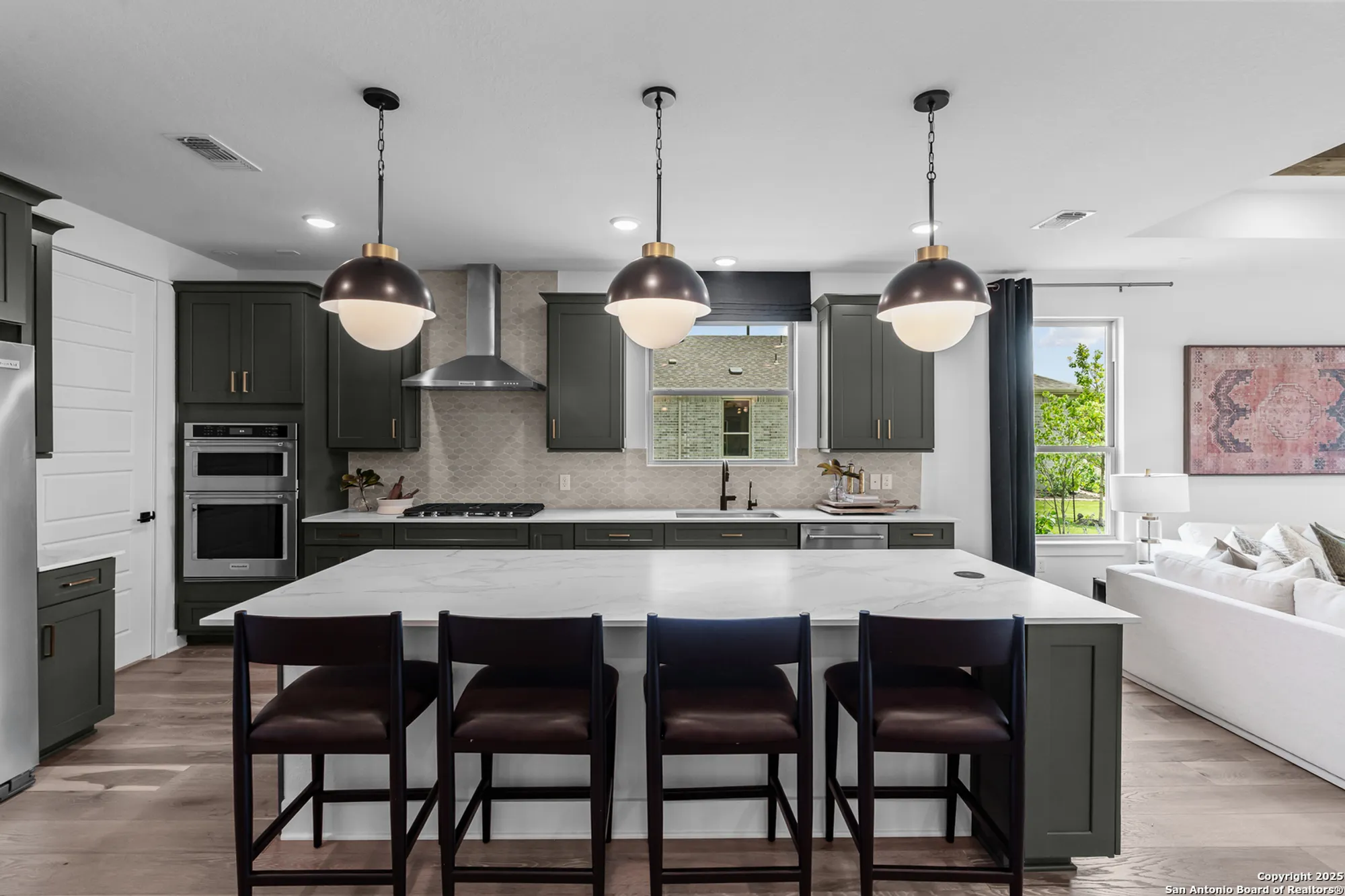 Property Slideshow image 6 of 30 | 617 dayflower ln, New Braunfels, TX, 78132