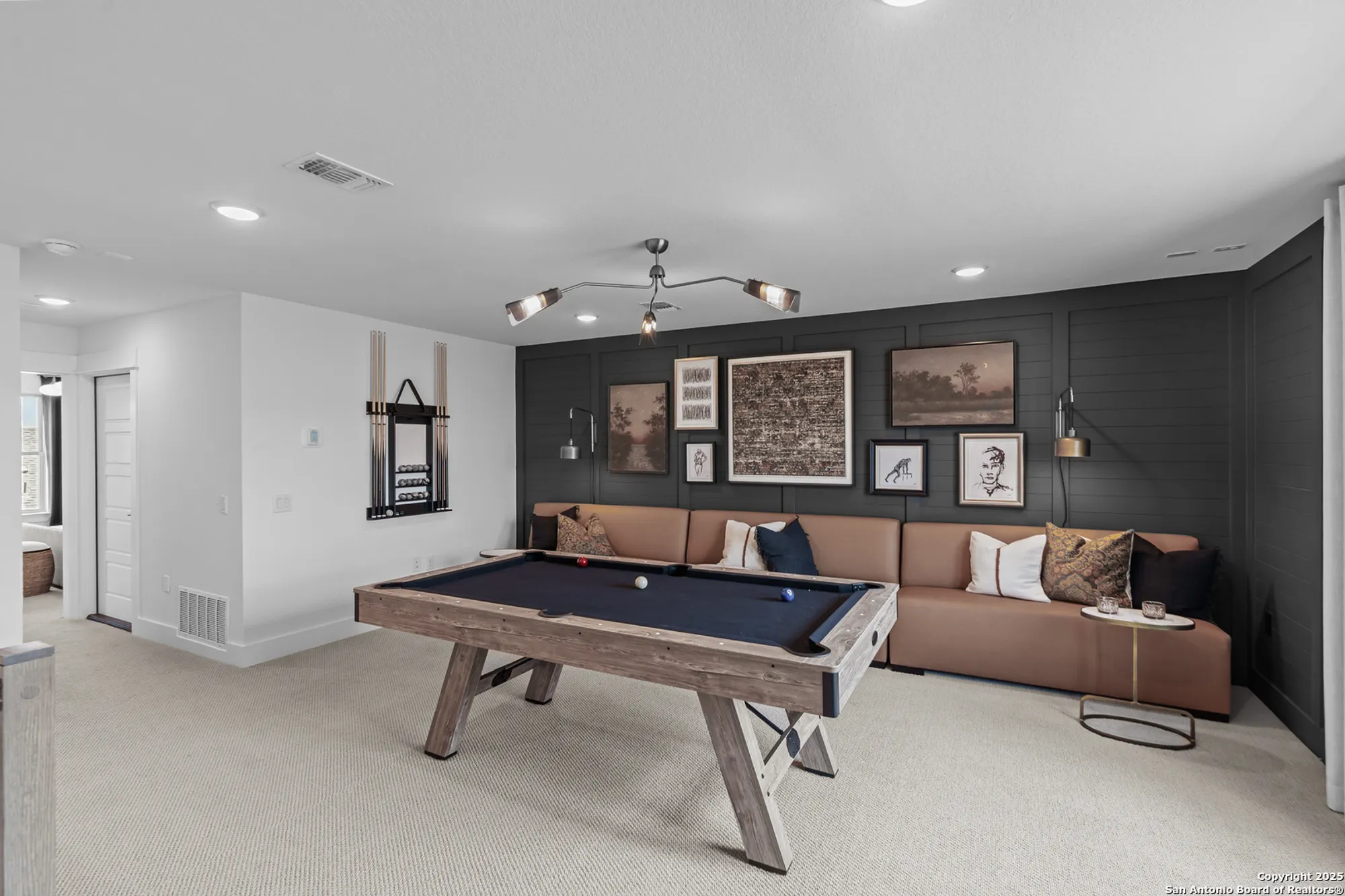 Property Slideshow image 26 of 30 | 617 dayflower ln, New Braunfels, TX, 78132