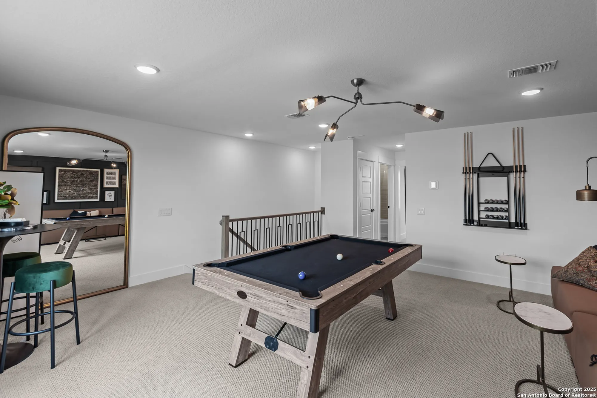 Property Slideshow image 27 of 30 | 617 dayflower ln, New Braunfels, TX, 78132
