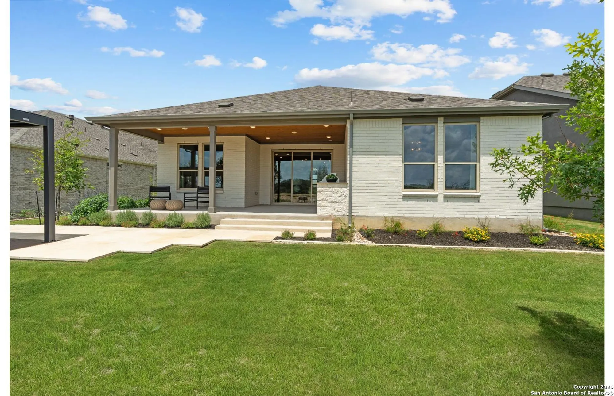 Property Slideshow image 8 of 31 | 613 dayflower ln, New Braunfels, TX, 78132