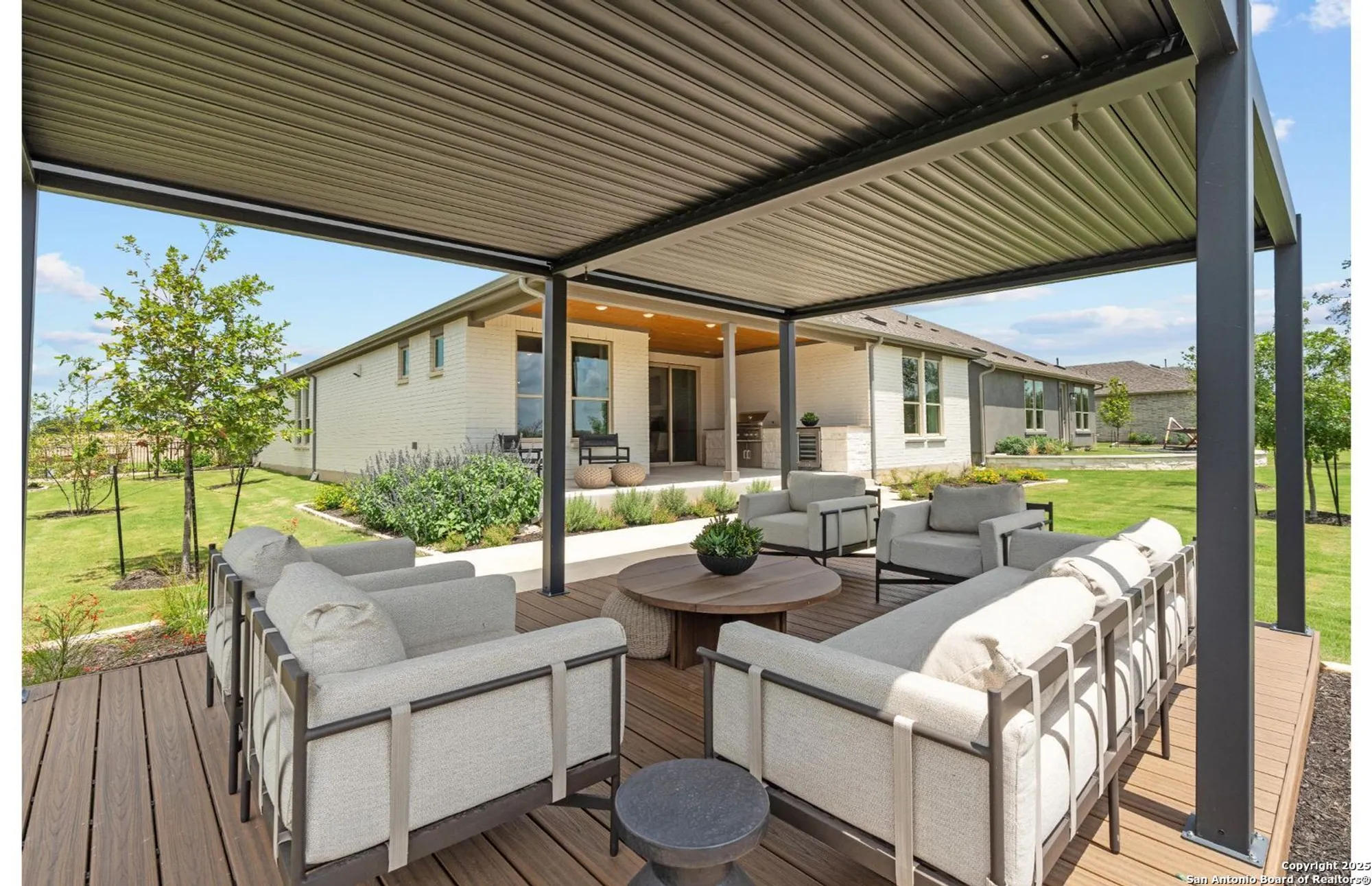 Property Slideshow image 9 of 31 | 613 dayflower ln, New Braunfels, TX, 78132