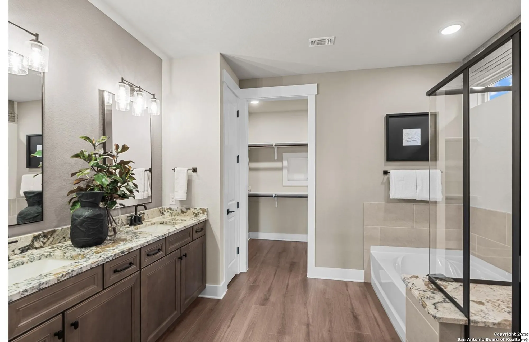 Property Slideshow image 27 of 31 | 613 dayflower ln, New Braunfels, TX, 78132