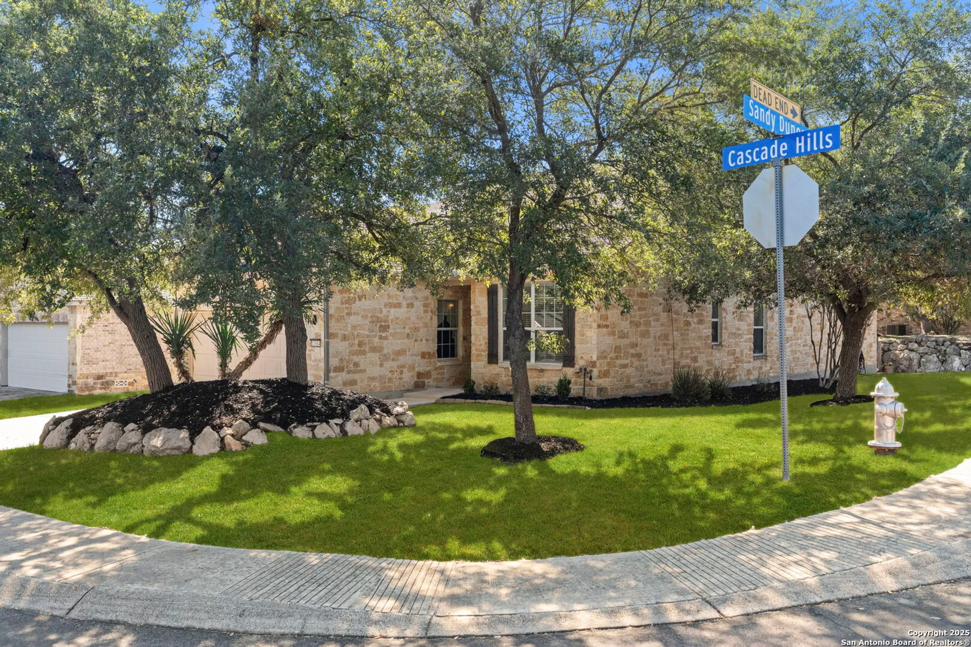 Property Slideshow image 1 of 45 | 12614 cascade hls, San Antonio, TX, 78253