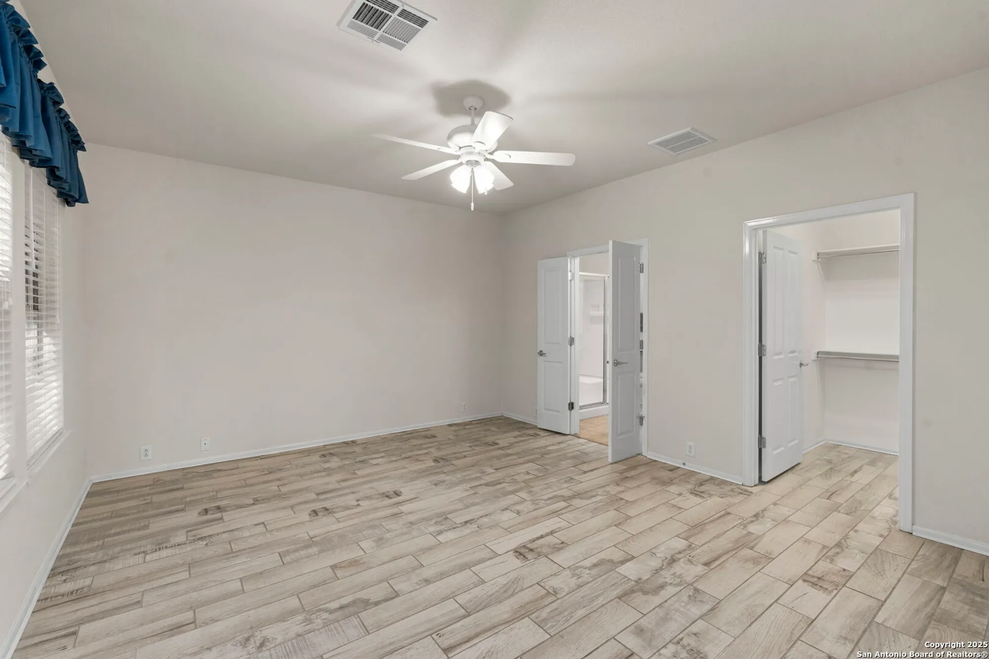 Property Slideshow image 21 of 45 | 12614 cascade hls, San Antonio, TX, 78253