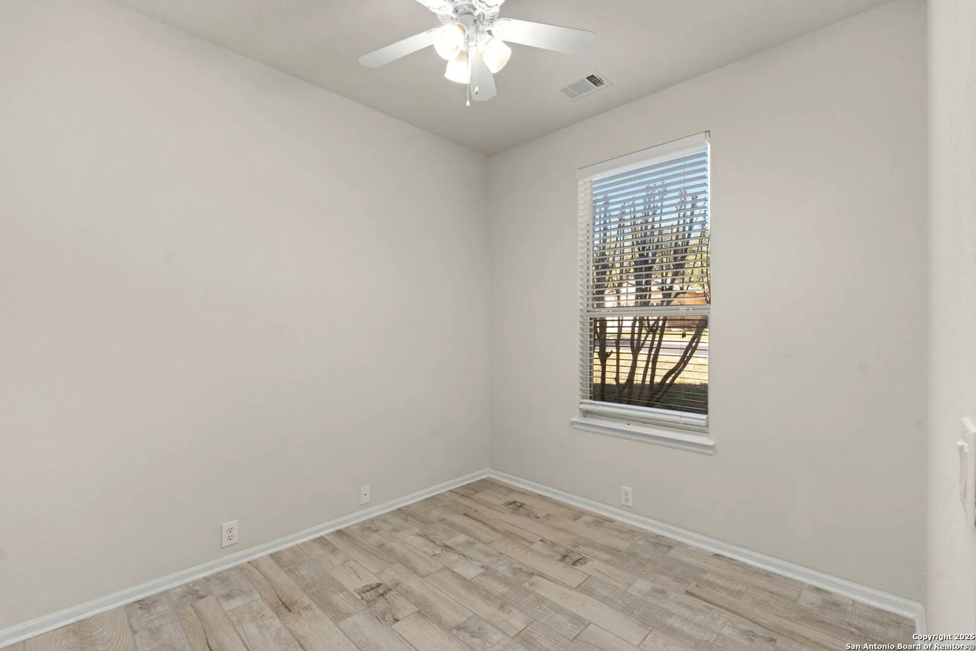 Property Slideshow image 22 of 45 | 12614 cascade hls, San Antonio, TX, 78253