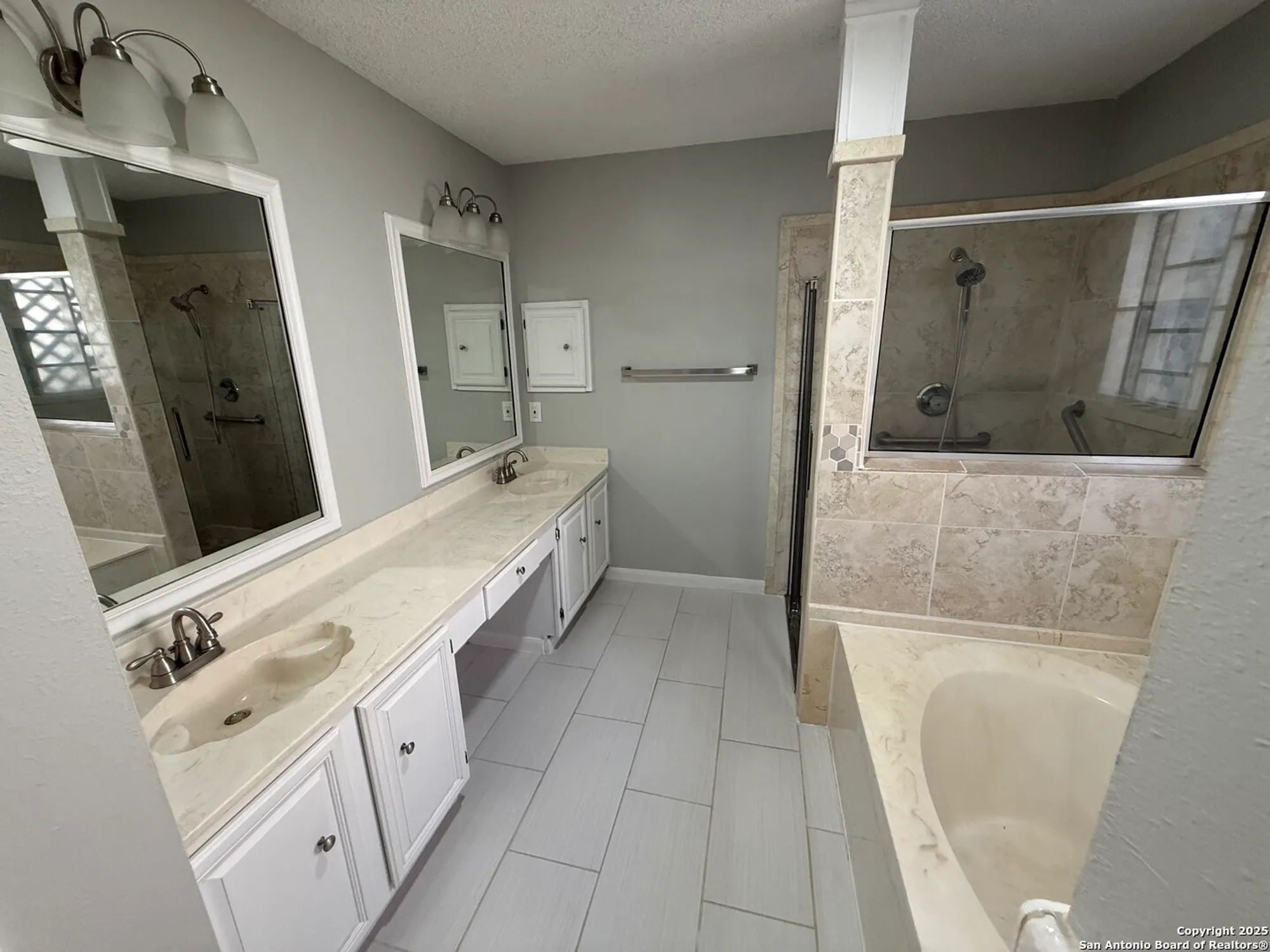 Property Slideshow image 4 of 15 | 3820 pheasant, Schertz, TX, 78108