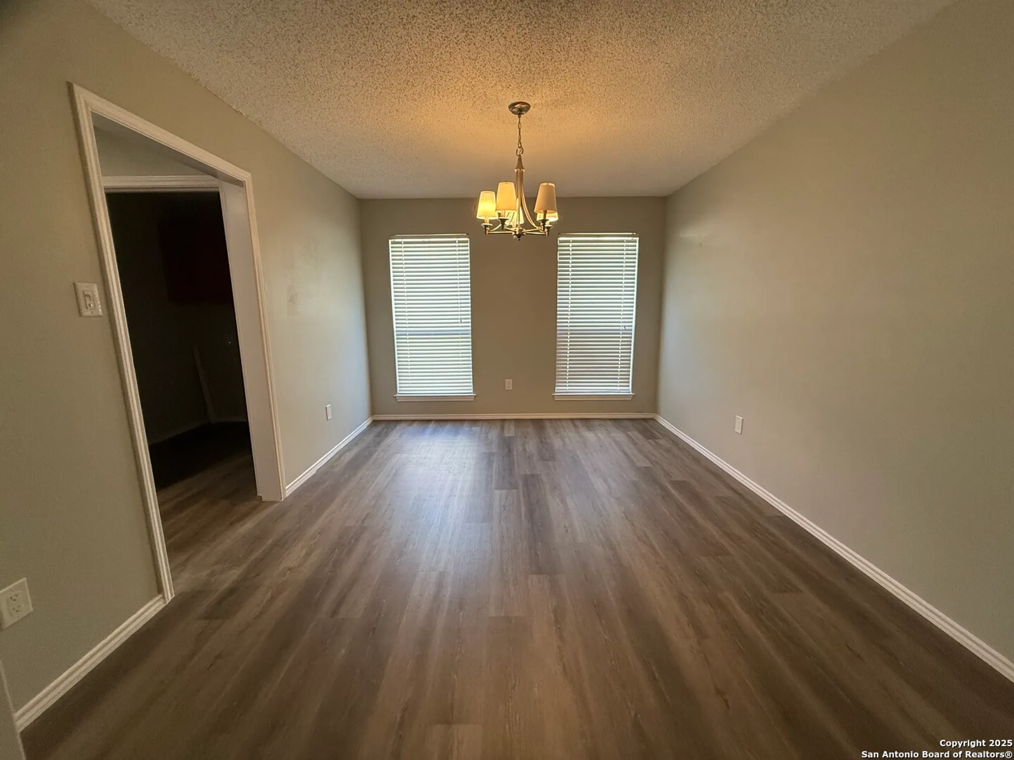 Property Slideshow image 9 of 15 | 3820 pheasant, Schertz, TX, 78108