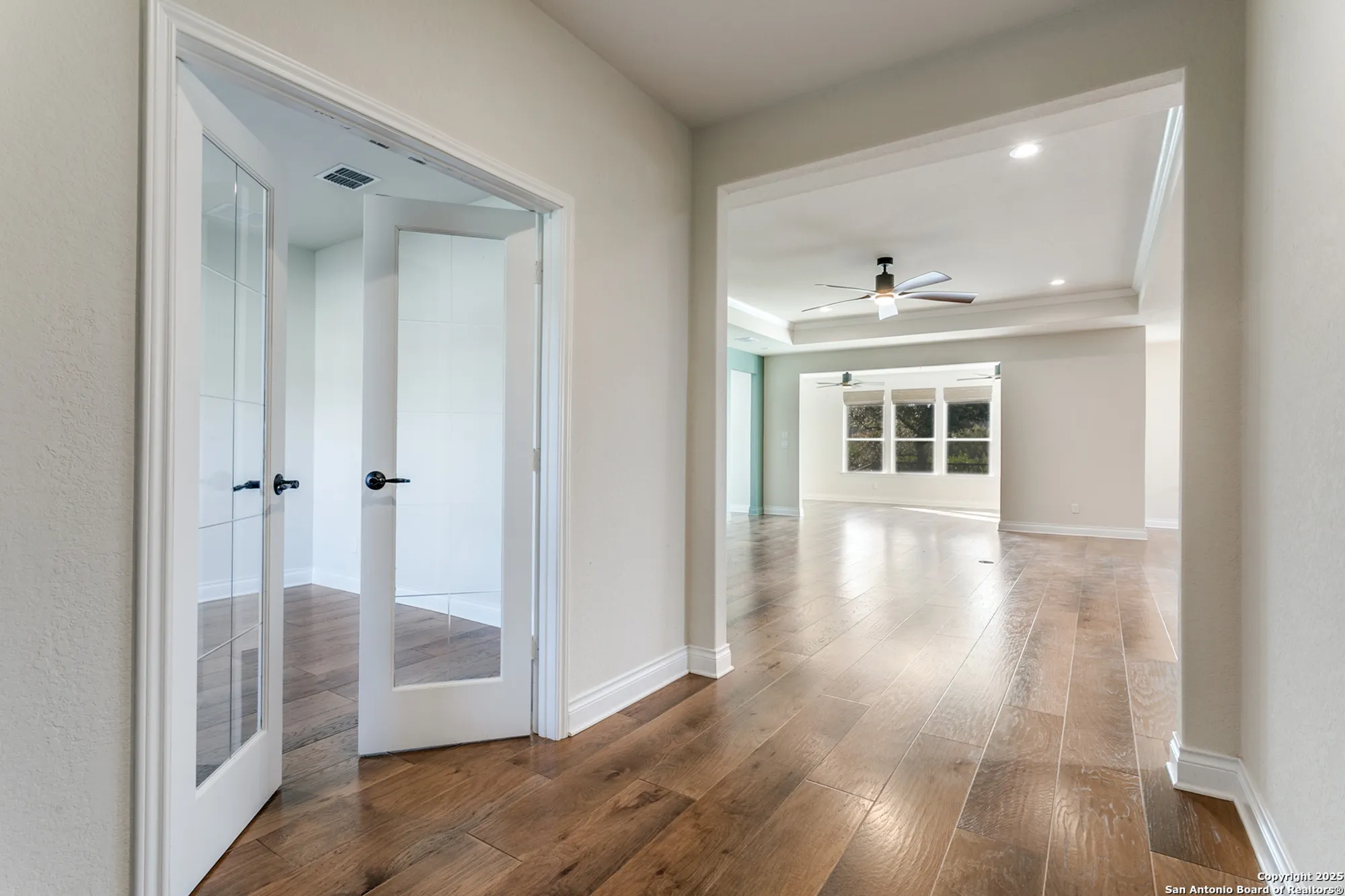 Property Slideshow image 4 of 21 | 13102 gsl dr, San Antonio, TX, 78253