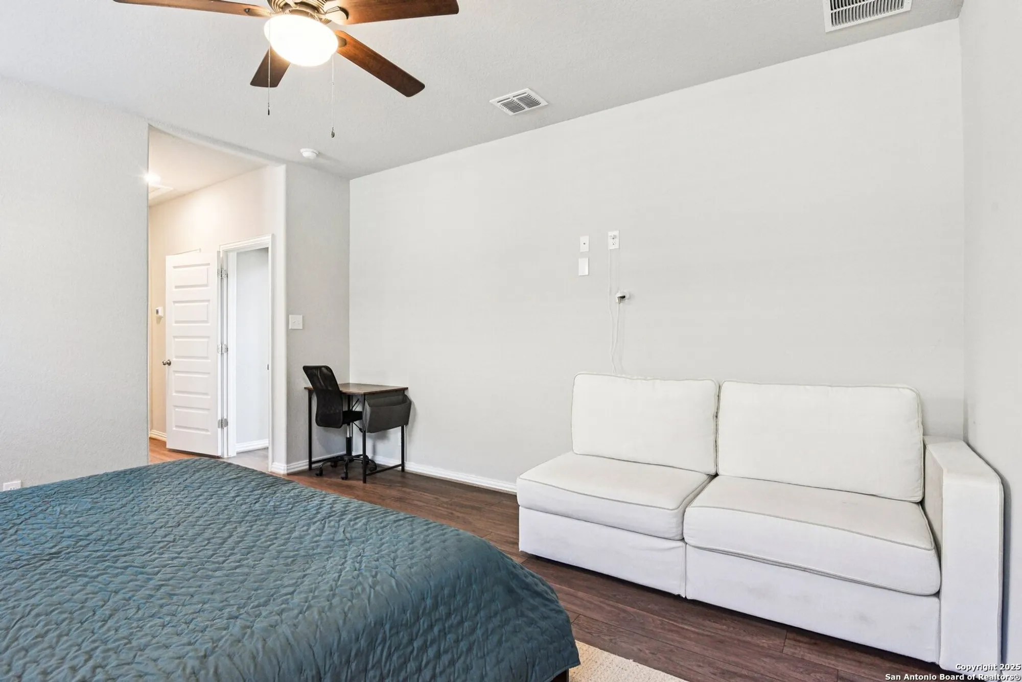 Property Slideshow image 19 of 43 | 2034 egret ave, New Braunfels, TX, 78132