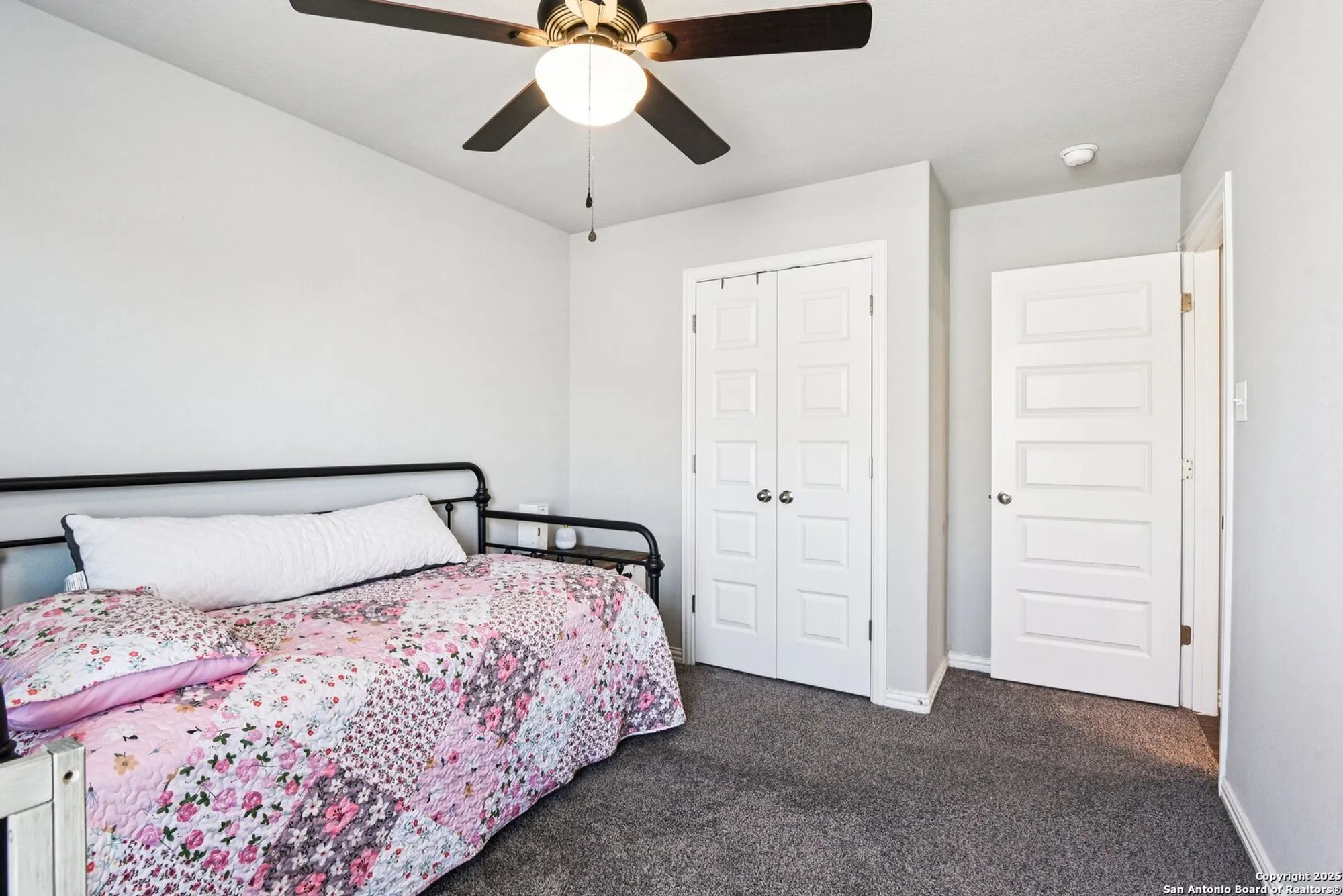 Property Slideshow image 21 of 43 | 2034 egret ave, New Braunfels, TX, 78132