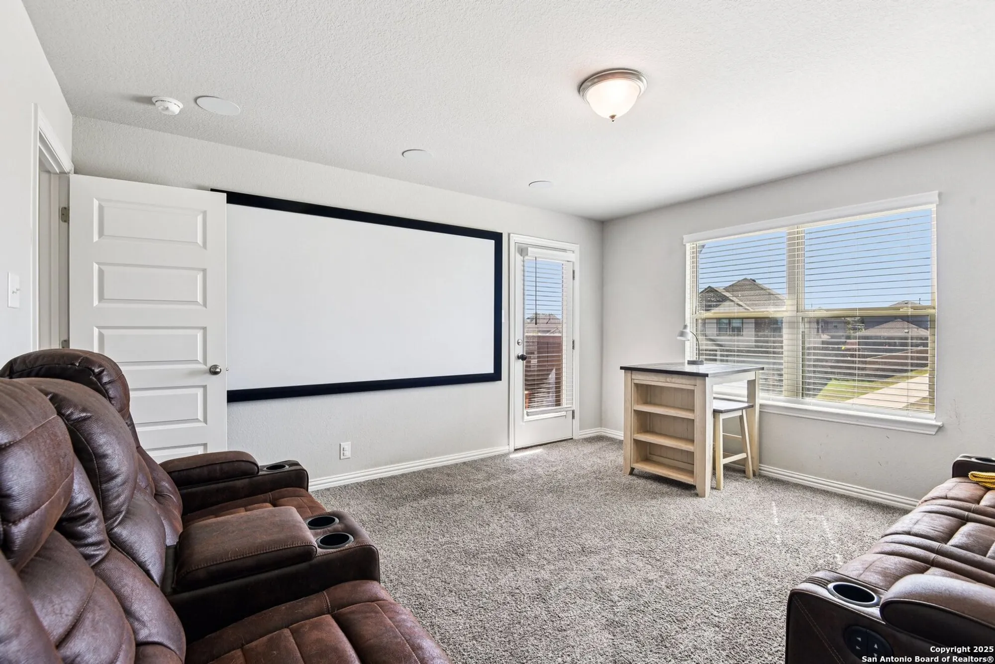 Property Slideshow image 28 of 43 | 2034 egret ave, New Braunfels, TX, 78132