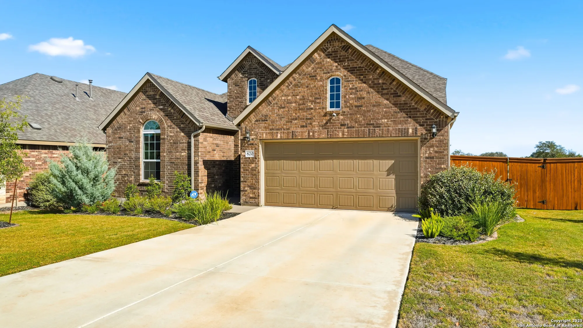 Property Slideshow image 2 of 46 | 820 silverberry dr, New Braunfels, TX, 78132