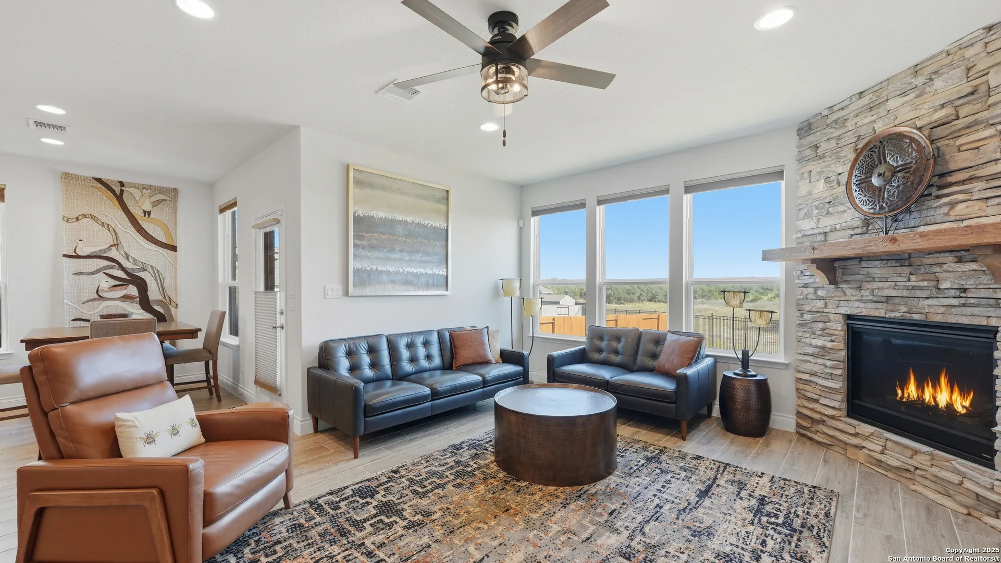 Property Slideshow image 4 of 46 | 820 silverberry dr, New Braunfels, TX, 78132