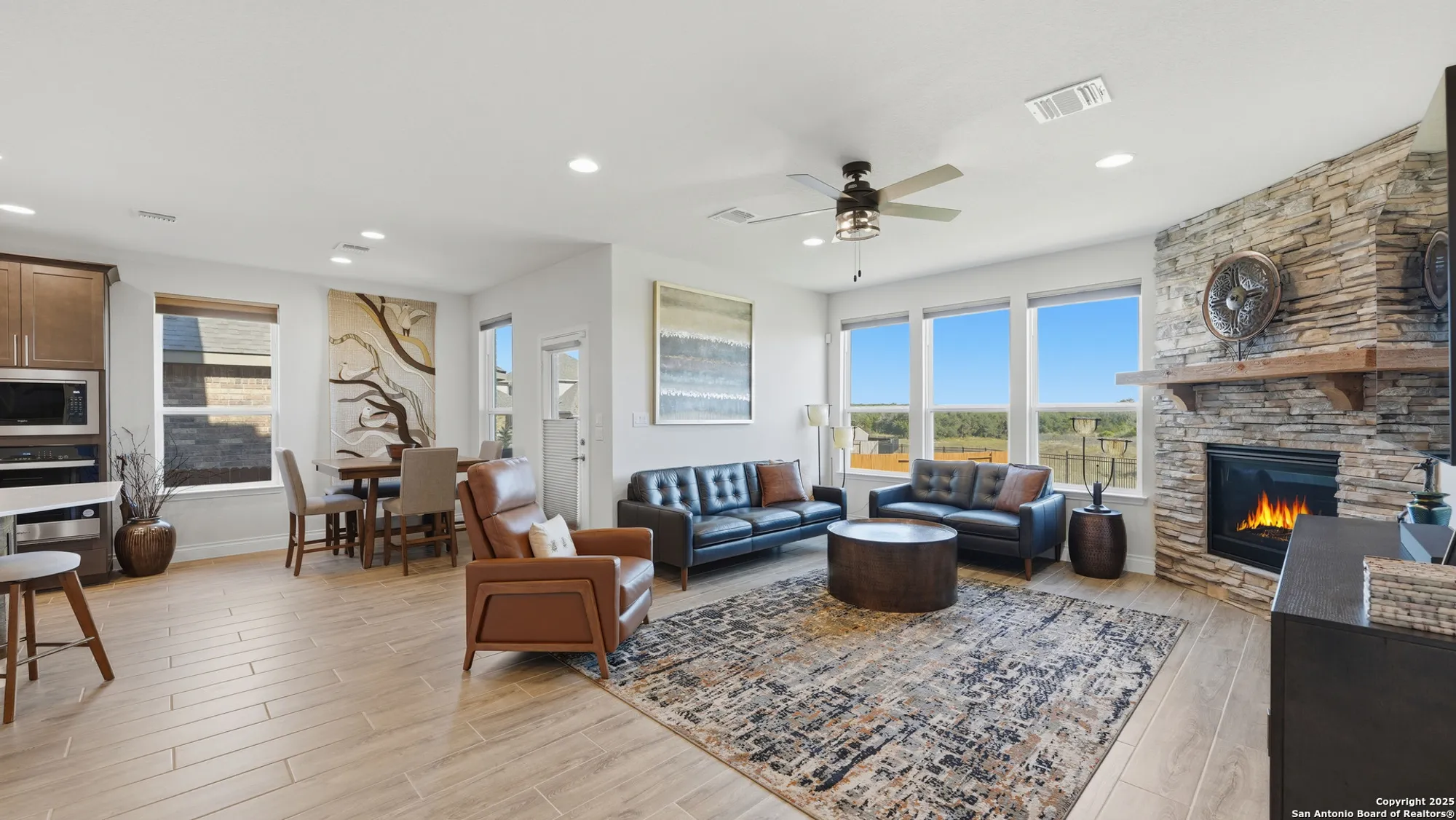 Property Slideshow image 5 of 46 | 820 silverberry dr, New Braunfels, TX, 78132