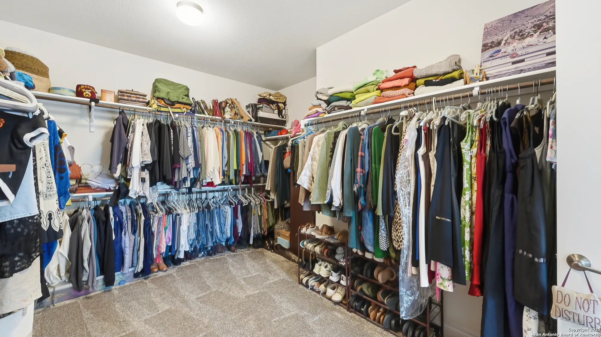 Property Slideshow image 17 of 46 | 820 silverberry dr, New Braunfels, TX, 78132