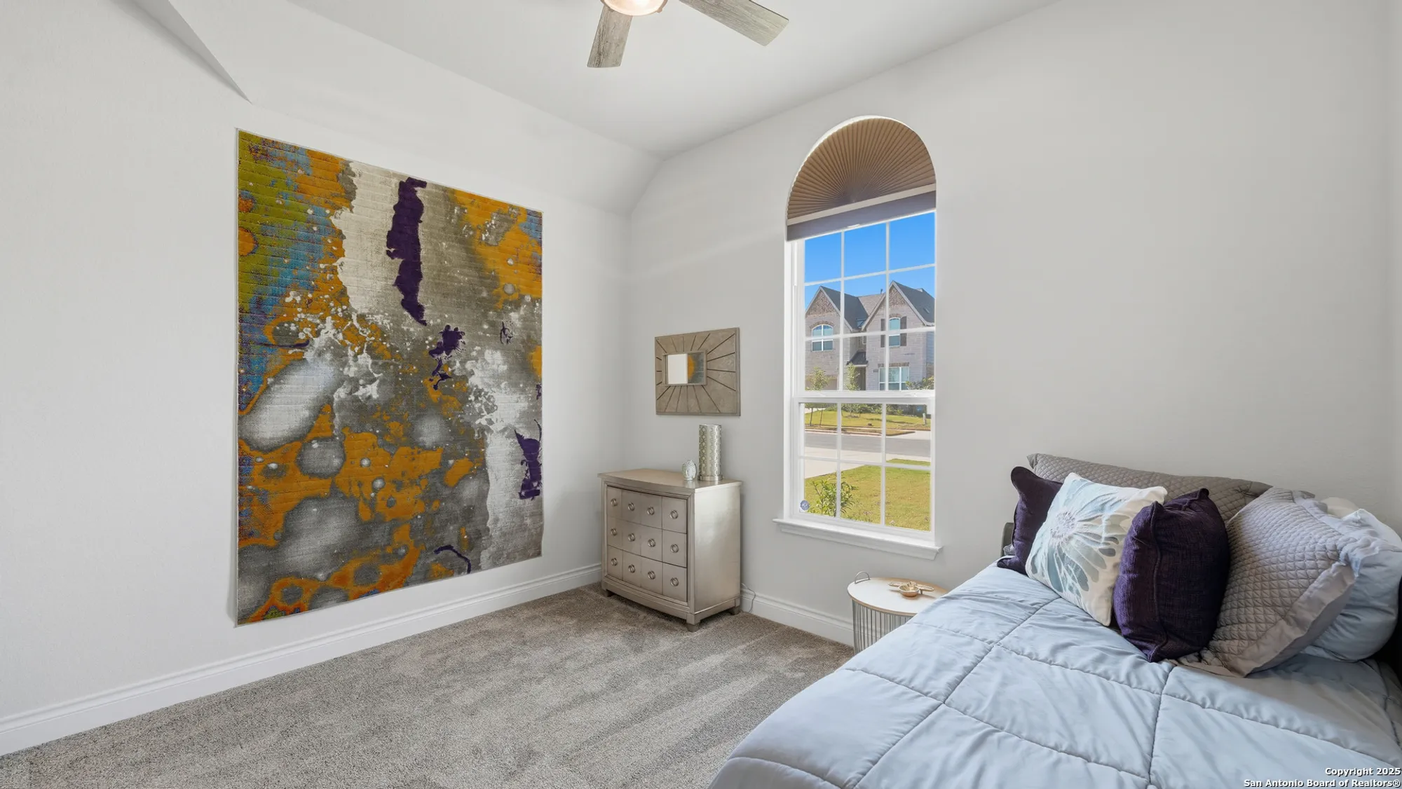 Property Slideshow image 19 of 46 | 820 silverberry dr, New Braunfels, TX, 78132