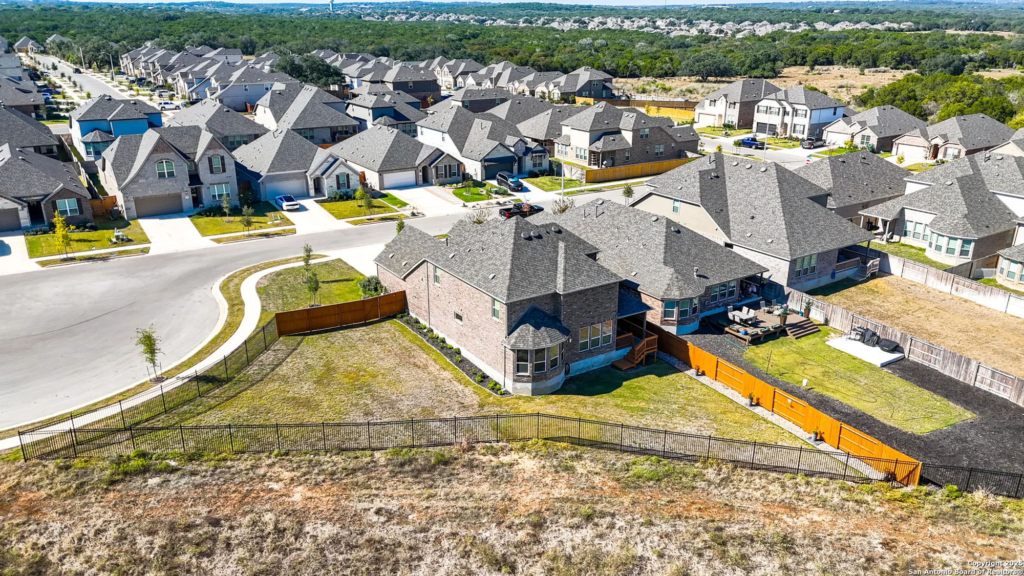 Property Slideshow image 40 of 46 | 820 silverberry dr, New Braunfels, TX, 78132