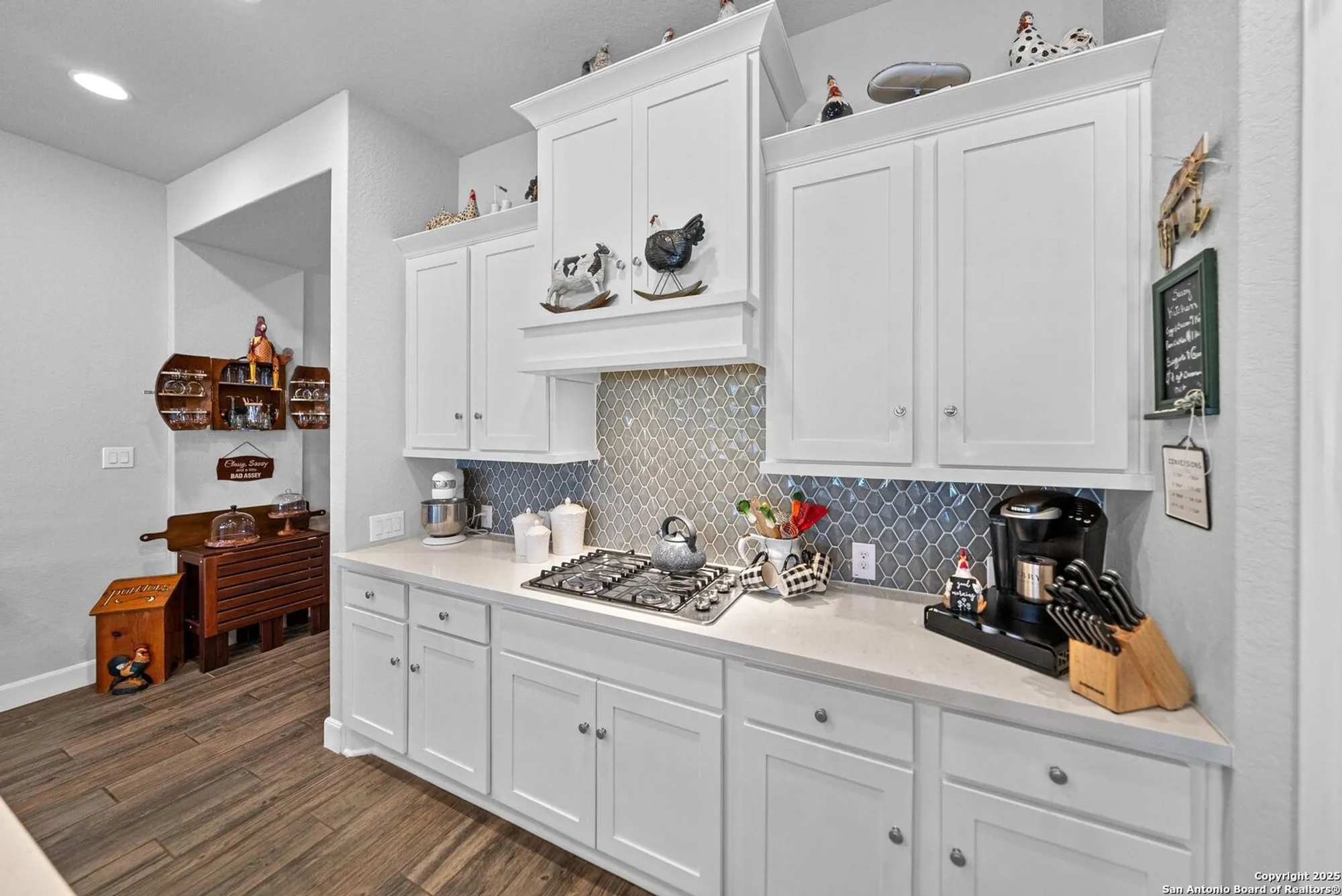 Property Slideshow image 7 of 40 | 2154 wildrye ln, New Braunfels, TX, 78132