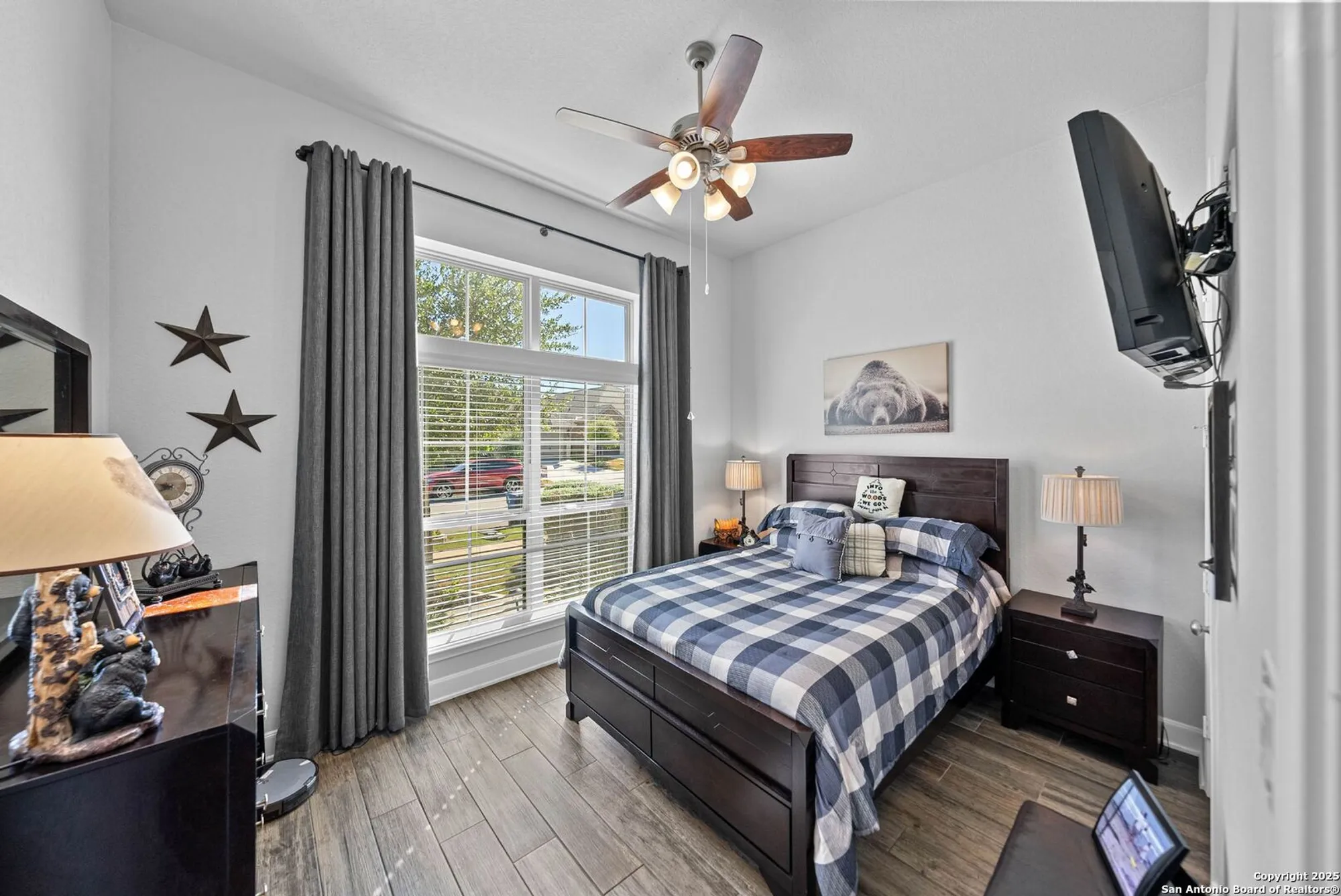 Property Slideshow image 17 of 40 | 2154 wildrye ln, New Braunfels, TX, 78132