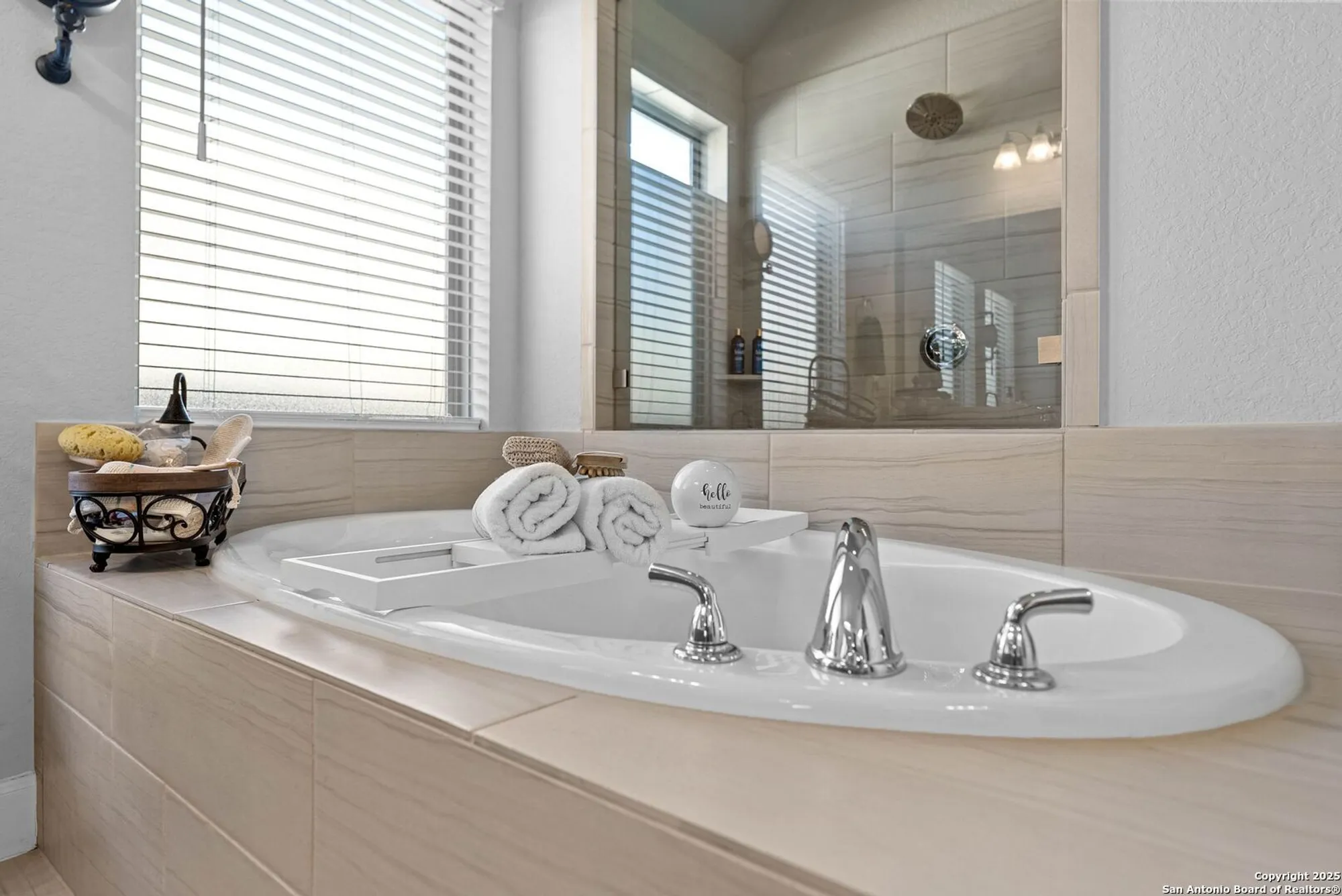 Property Slideshow image 27 of 40 | 2154 wildrye ln, New Braunfels, TX, 78132