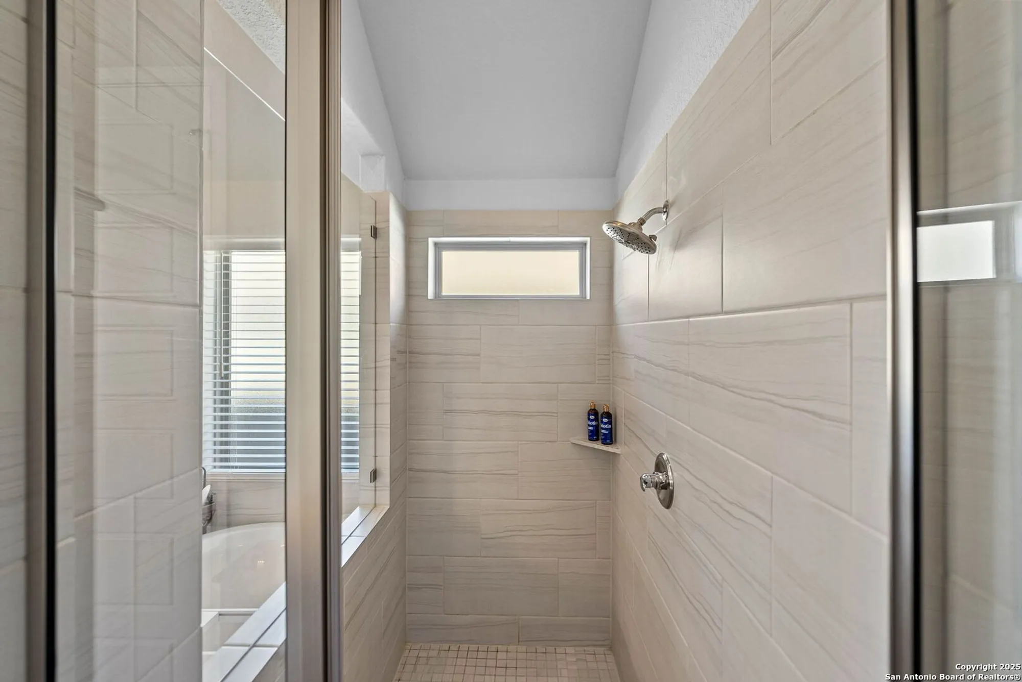 Property Slideshow image 28 of 40 | 2154 wildrye ln, New Braunfels, TX, 78132