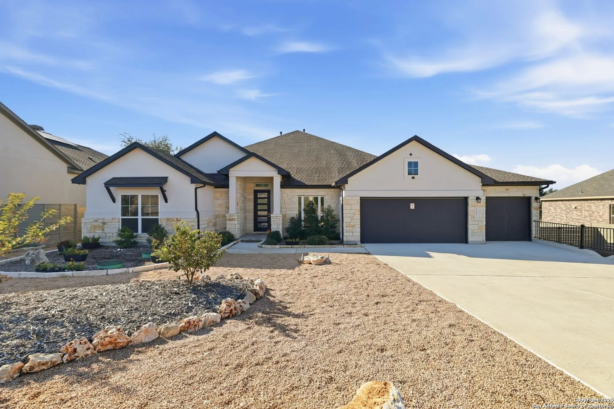 Property Slideshow image 3 of 44 | 641 vale ct, New Braunfels, TX, 78132