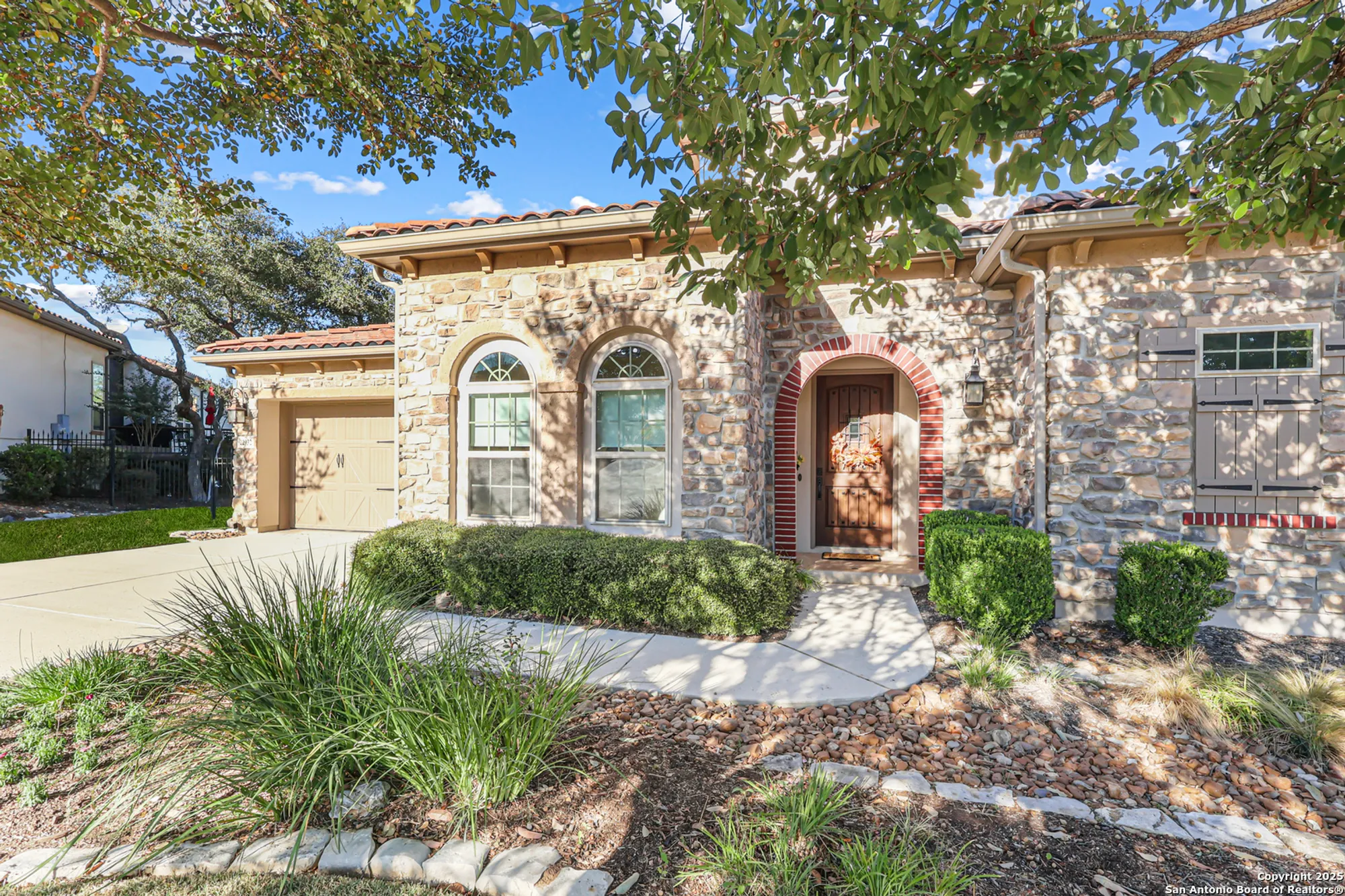 Property Slideshow image 1 of 32 | 22932 estacado, San Antonio, TX, 78261