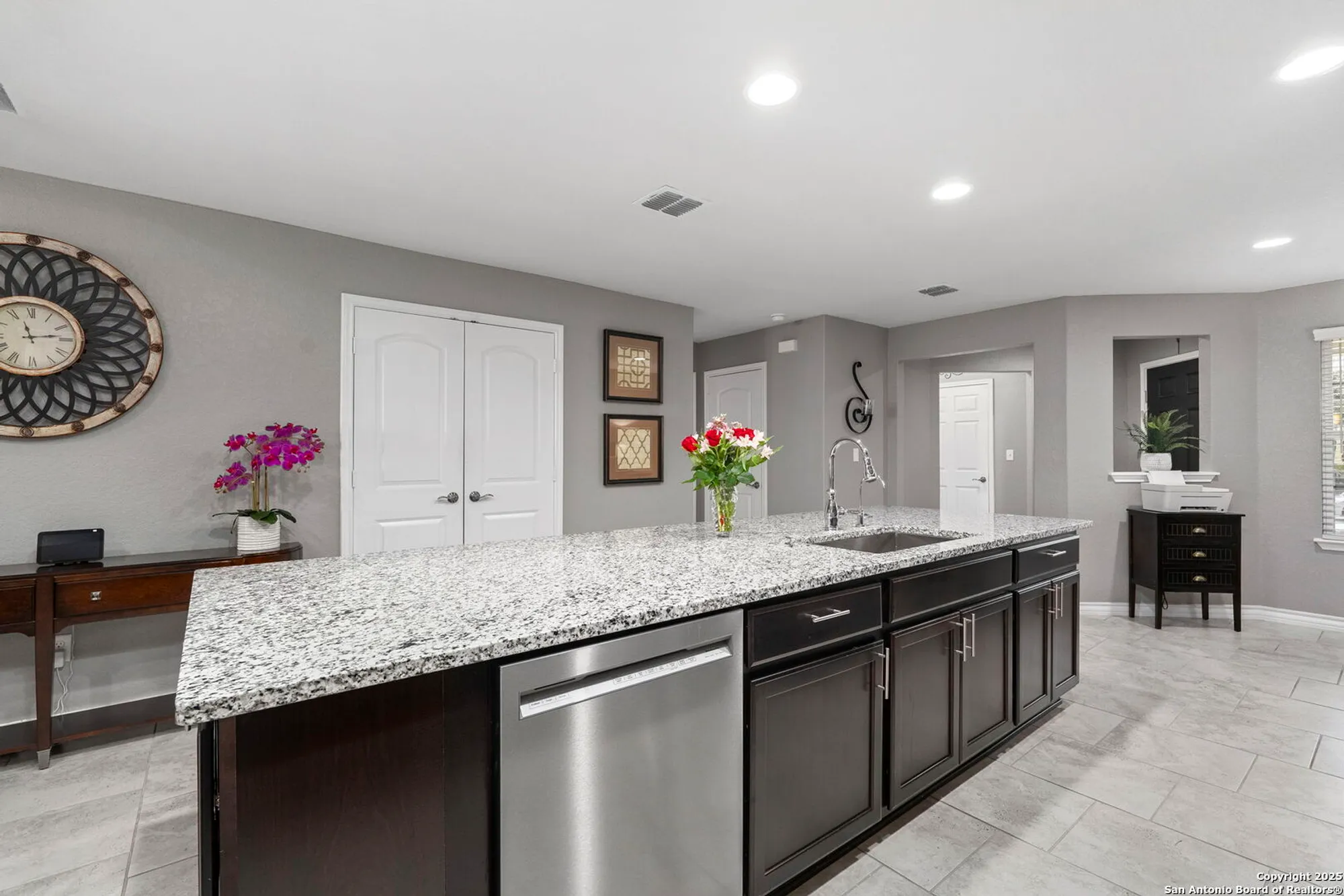 Property Slideshow image 21 of 36 | 12825 norfolk bay, San Antonio, TX, 78253