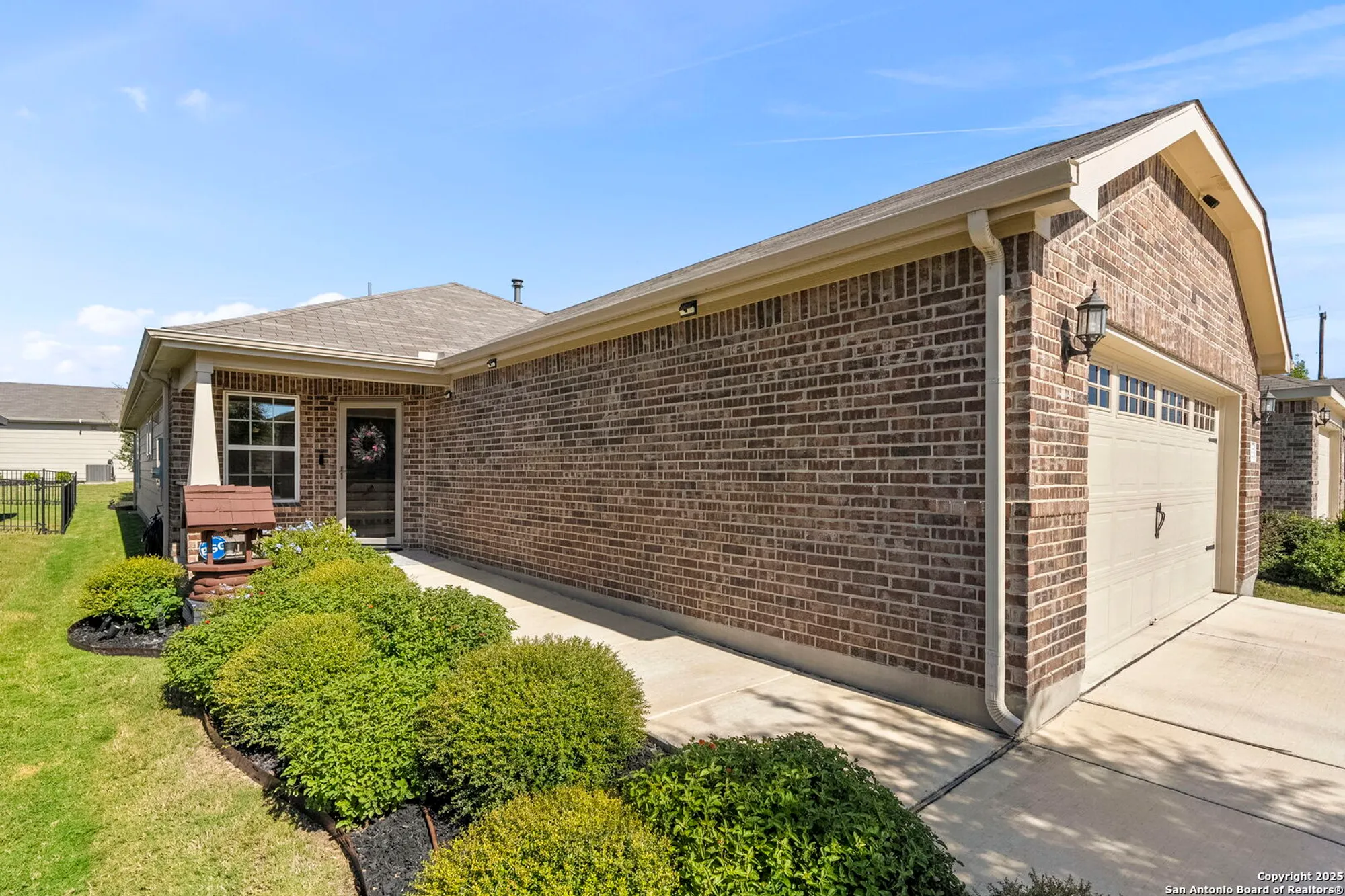 Property Slideshow image 4 of 36 | 12825 norfolk bay, San Antonio, TX, 78253