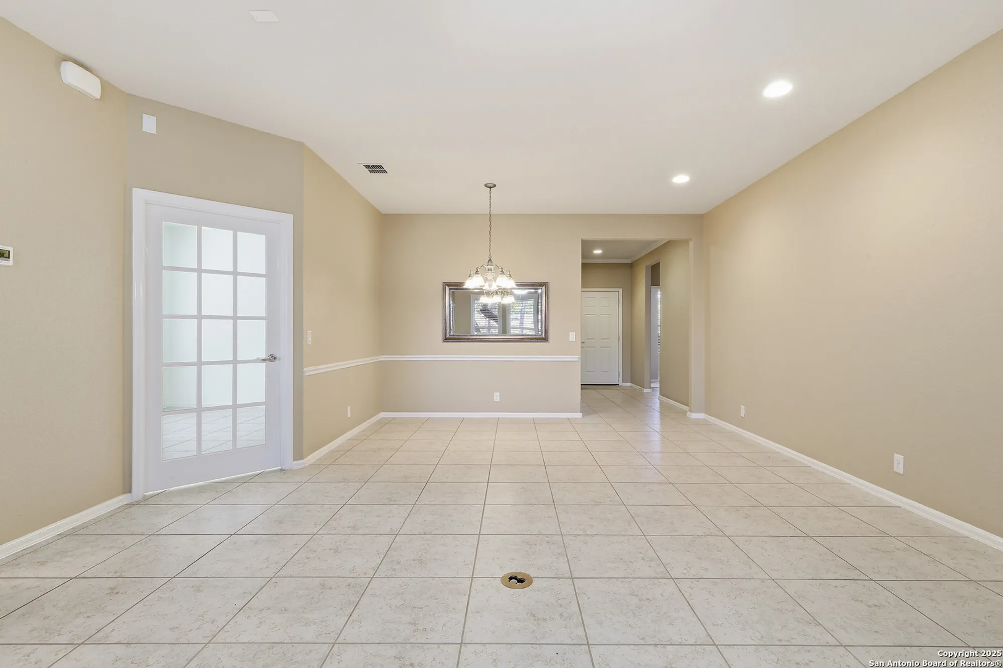 Property Slideshow image 14 of 44 | 4550 jarrell, San Antonio, TX, 78253