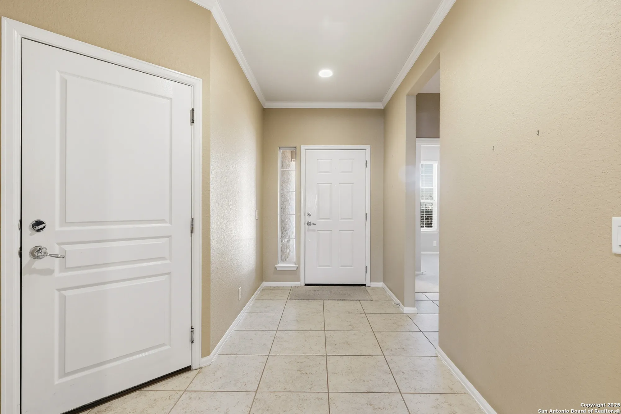 Property Slideshow image 2 of 44 | 4550 jarrell, San Antonio, TX, 78253
