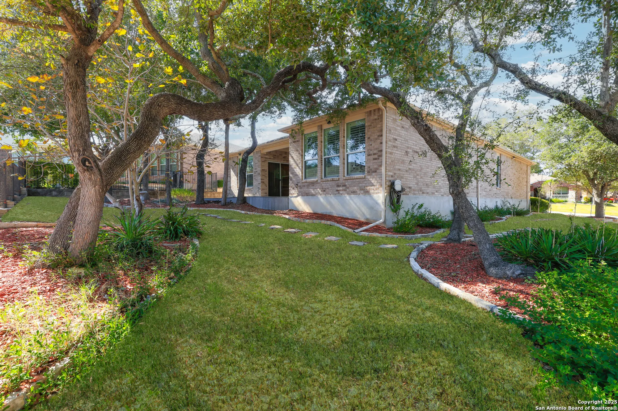 Property Slideshow image 37 of 44 | 4550 jarrell, San Antonio, TX, 78253