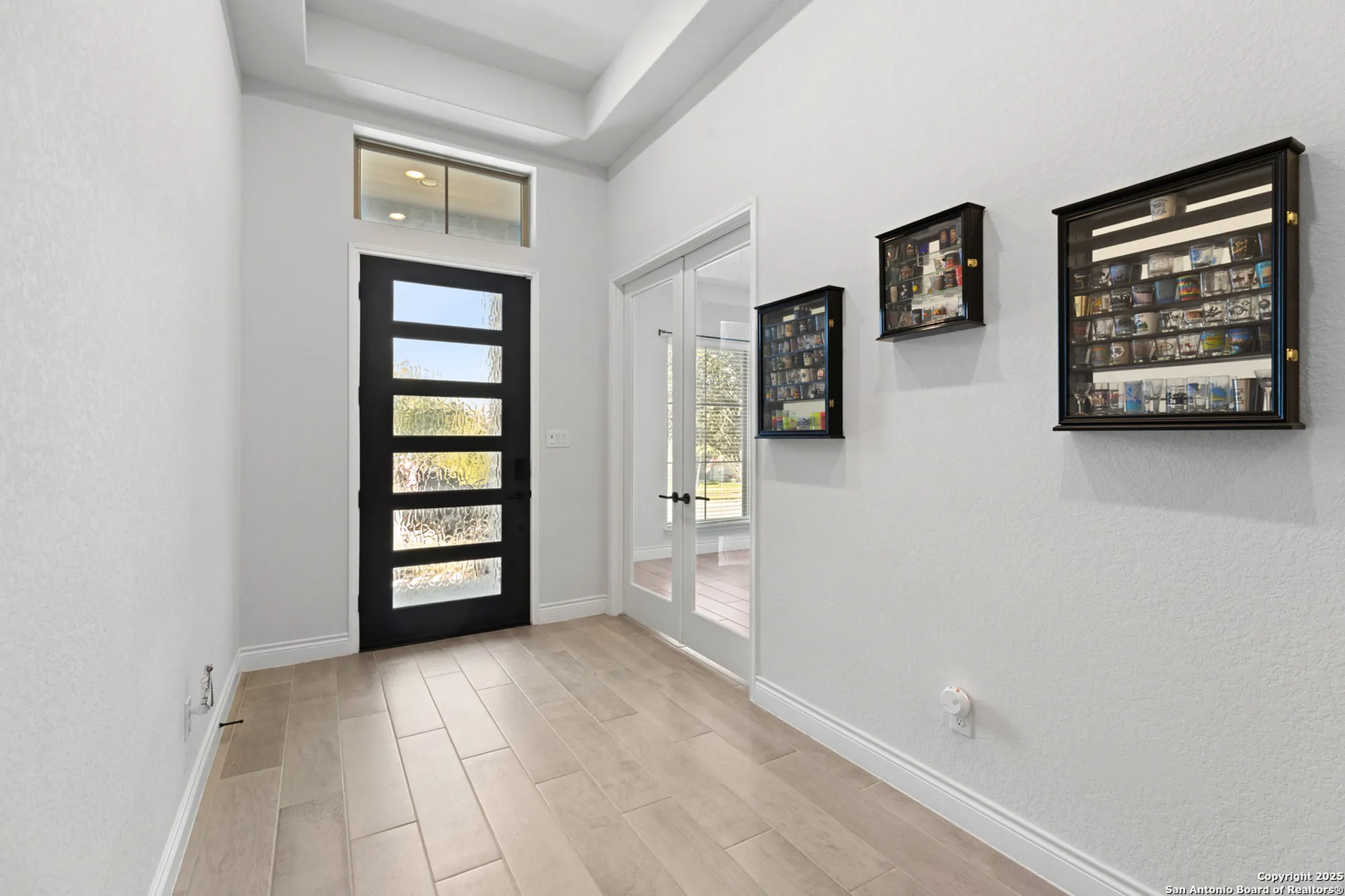 Property Slideshow image 4 of 22 | 2227 prado dr, New Braunfels, TX, 78132