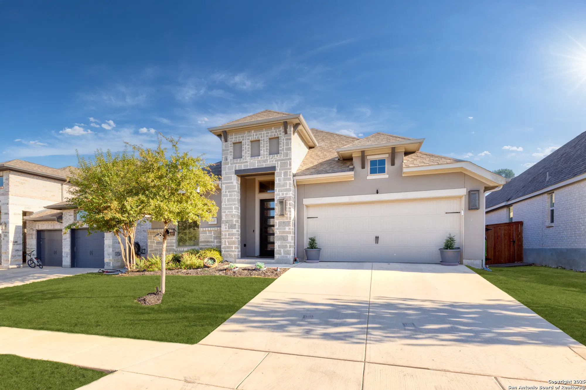 Property Slideshow image 2 of 22 | 2227 prado dr, New Braunfels, TX, 78132