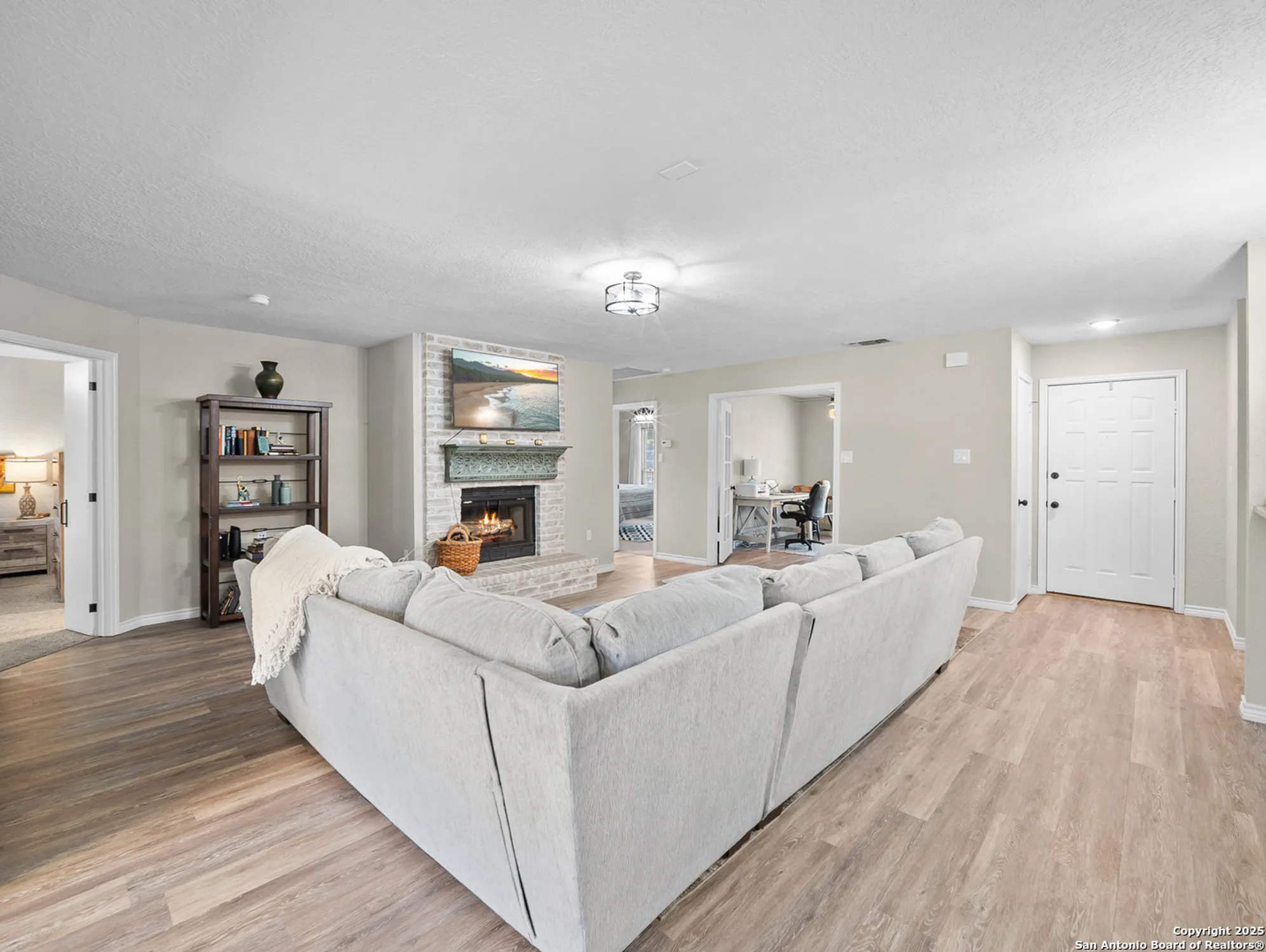 Property Slideshow image 4 of 33 | 3620 chestnut ct, Schertz, TX, 78108