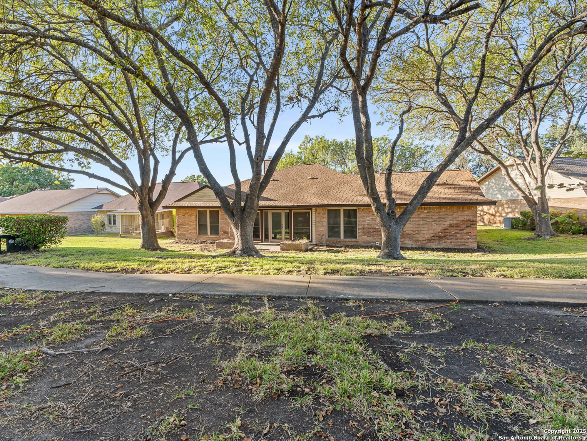 Property Slideshow image 25 of 33 | 3620 chestnut ct, Schertz, TX, 78108