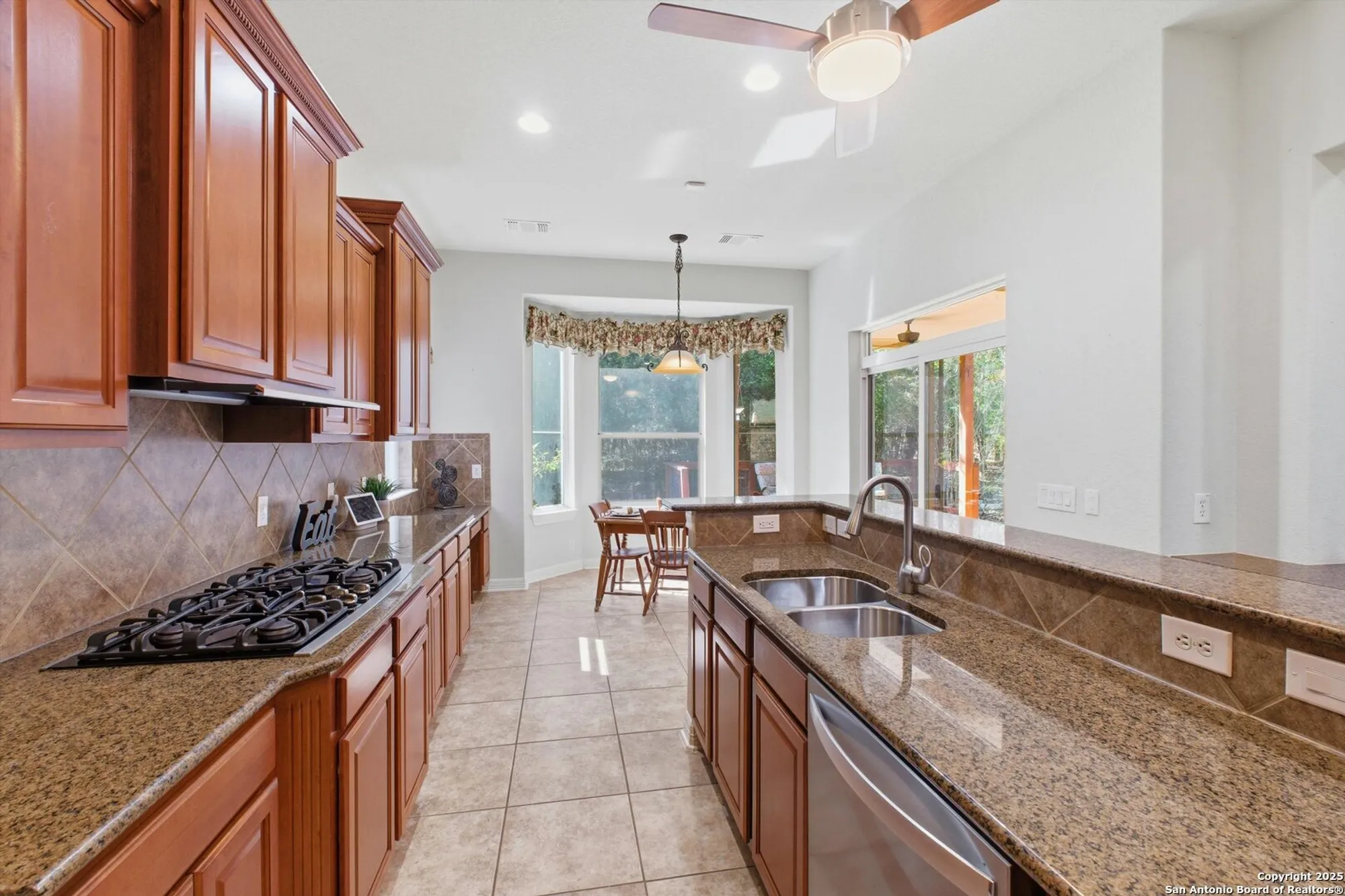 Property Slideshow image 8 of 32 | 12715 texas thistle, San Antonio, TX, 78253