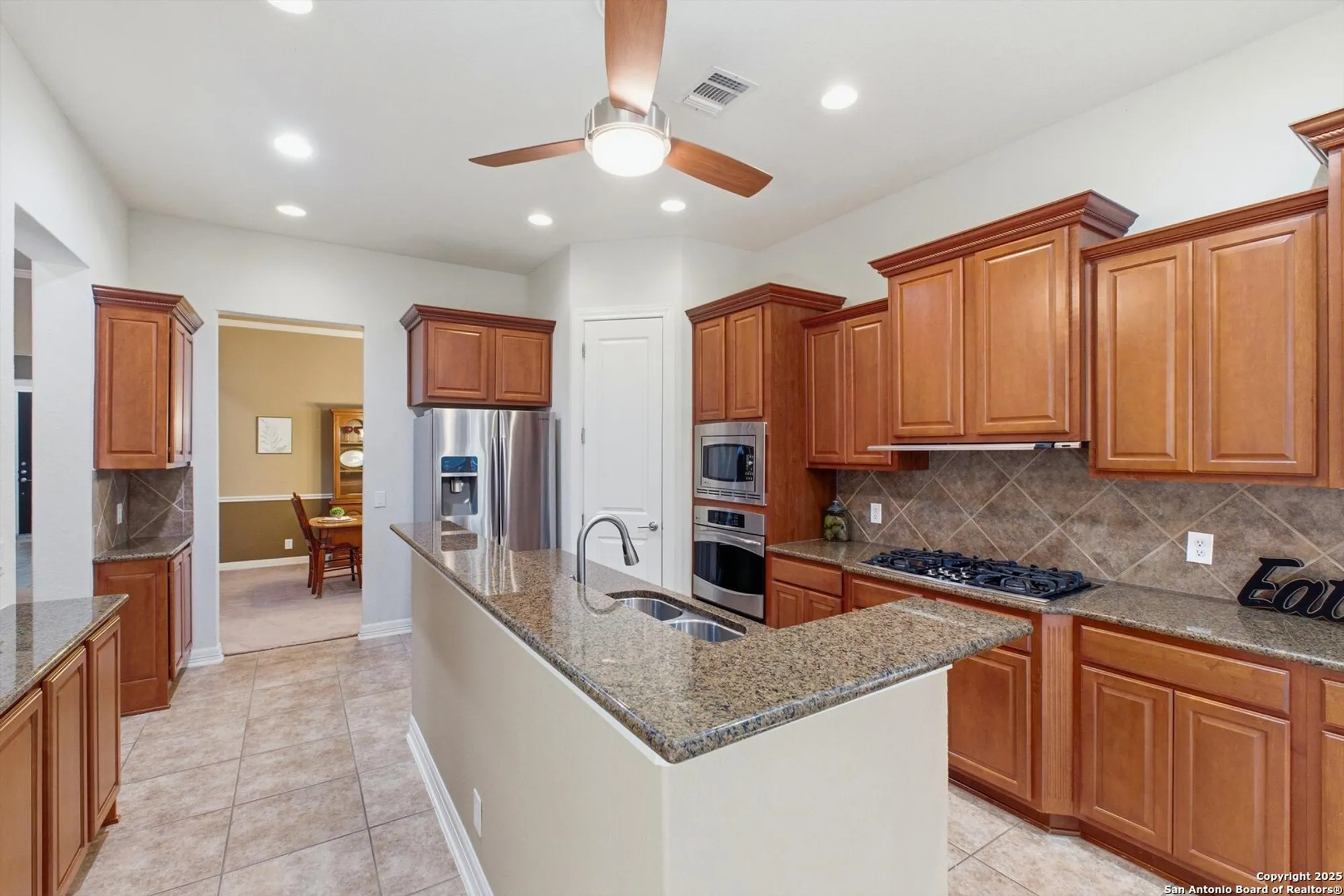 Property Slideshow image 9 of 32 | 12715 texas thistle, San Antonio, TX, 78253