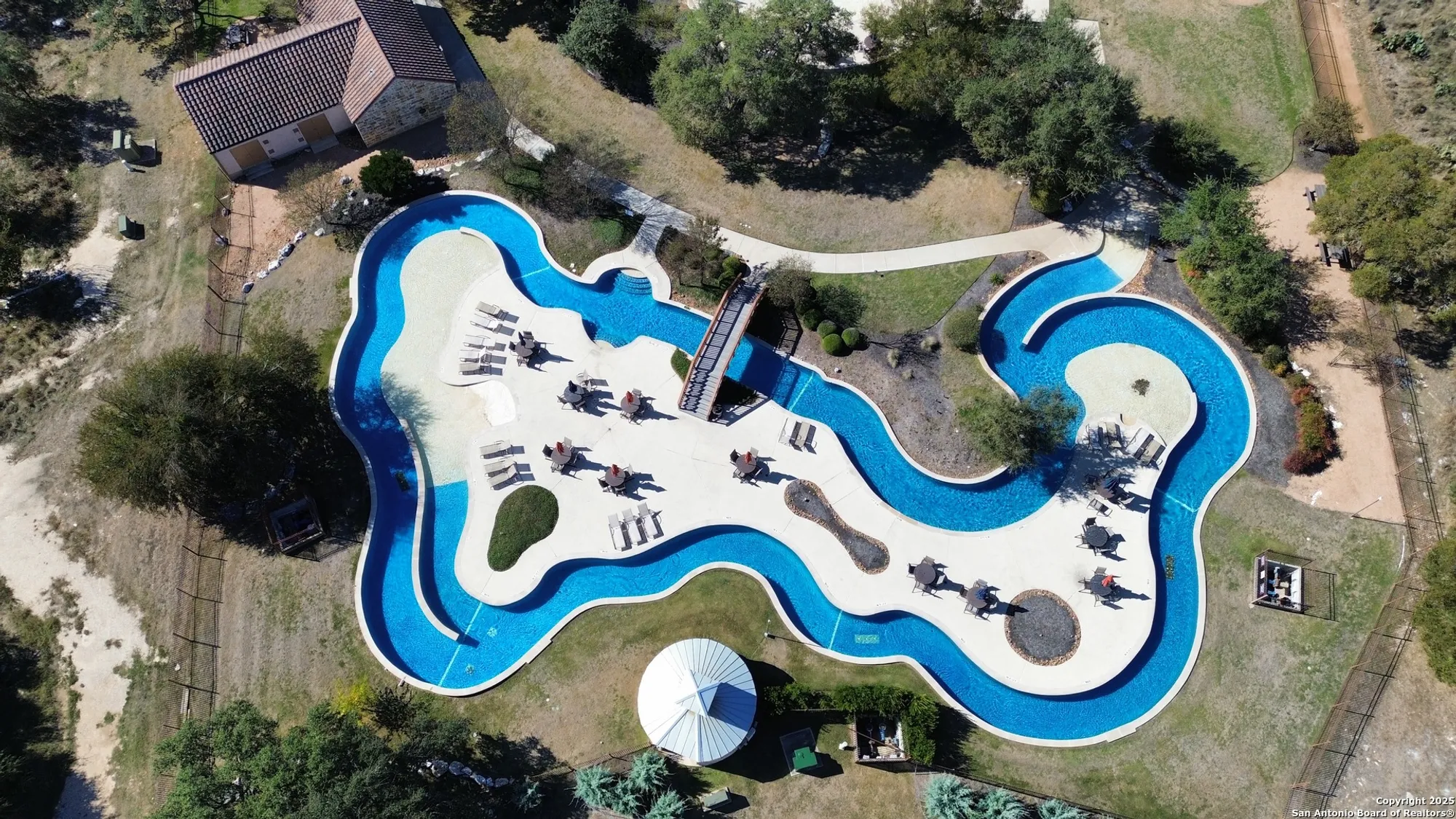 Property Slideshow image 4 of 44 | 641 vale ct, New Braunfels, TX, 78132