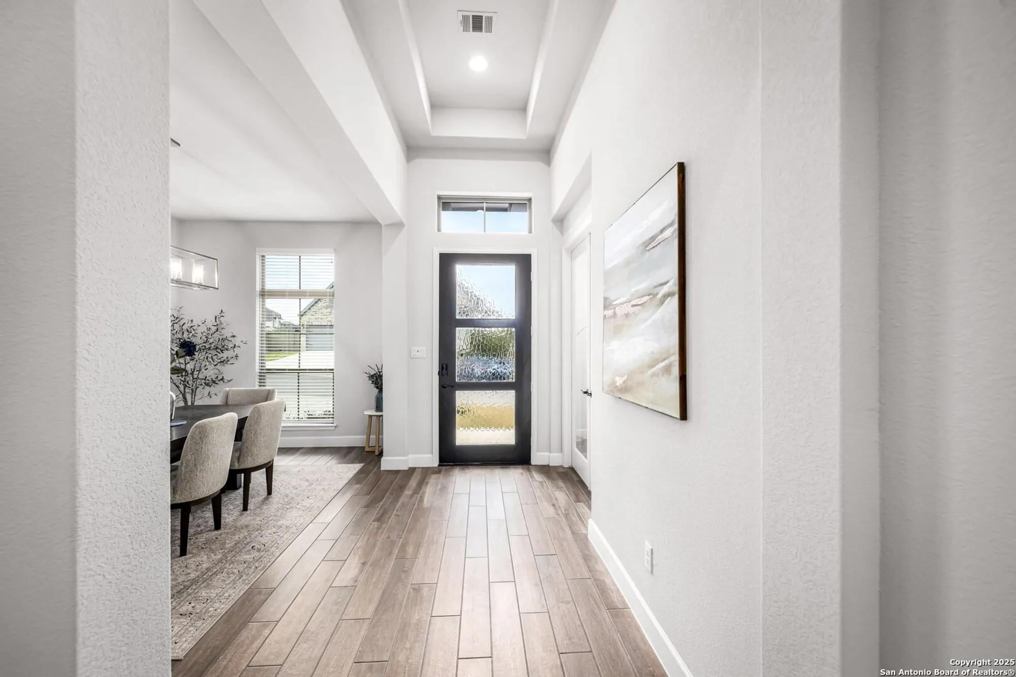 Property Slideshow image 4 of 34 | 358 bridle trl, New Braunfels, TX, 78132